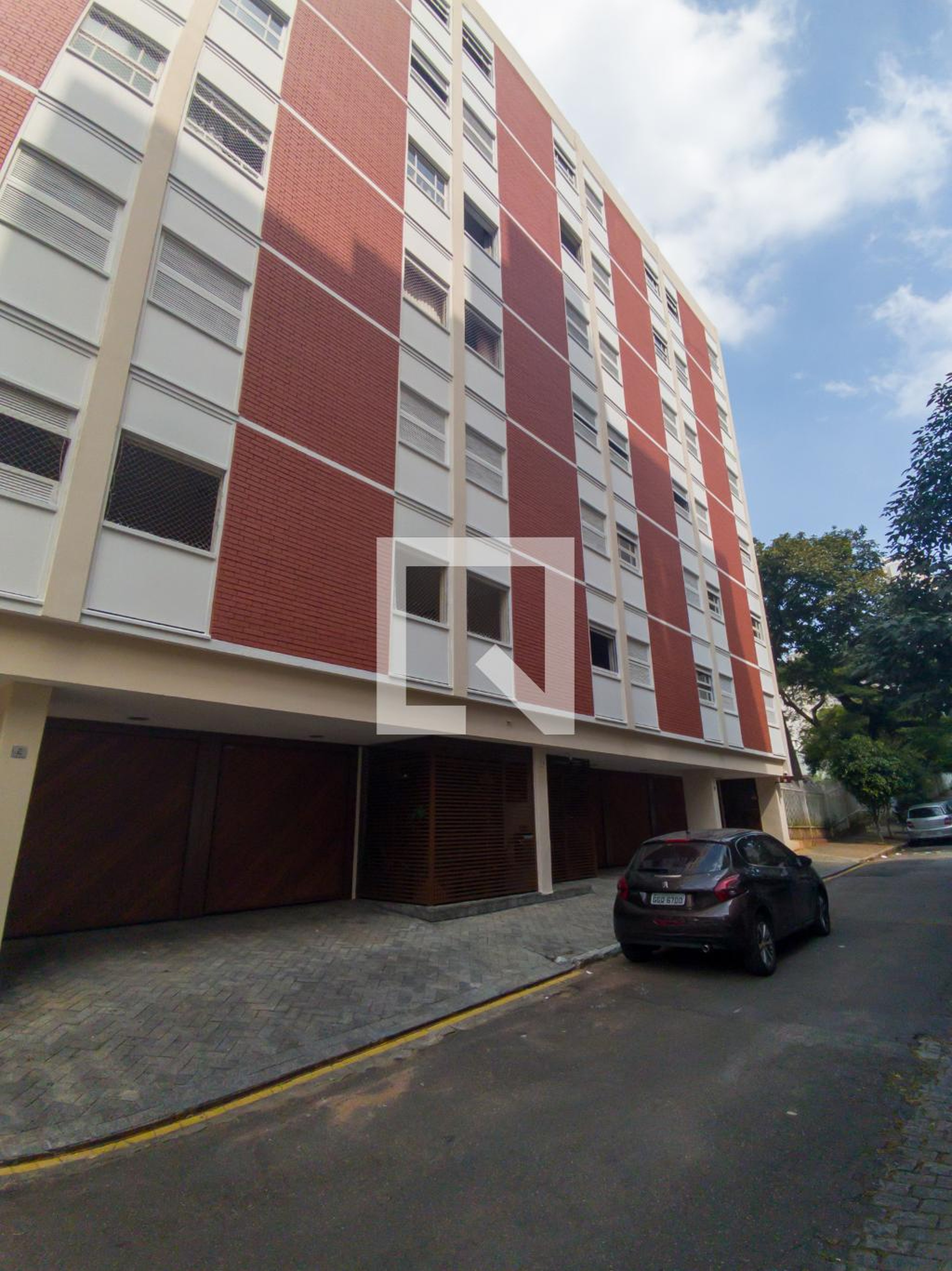 Fachada Condomínio em Rua São Geraldo, 15