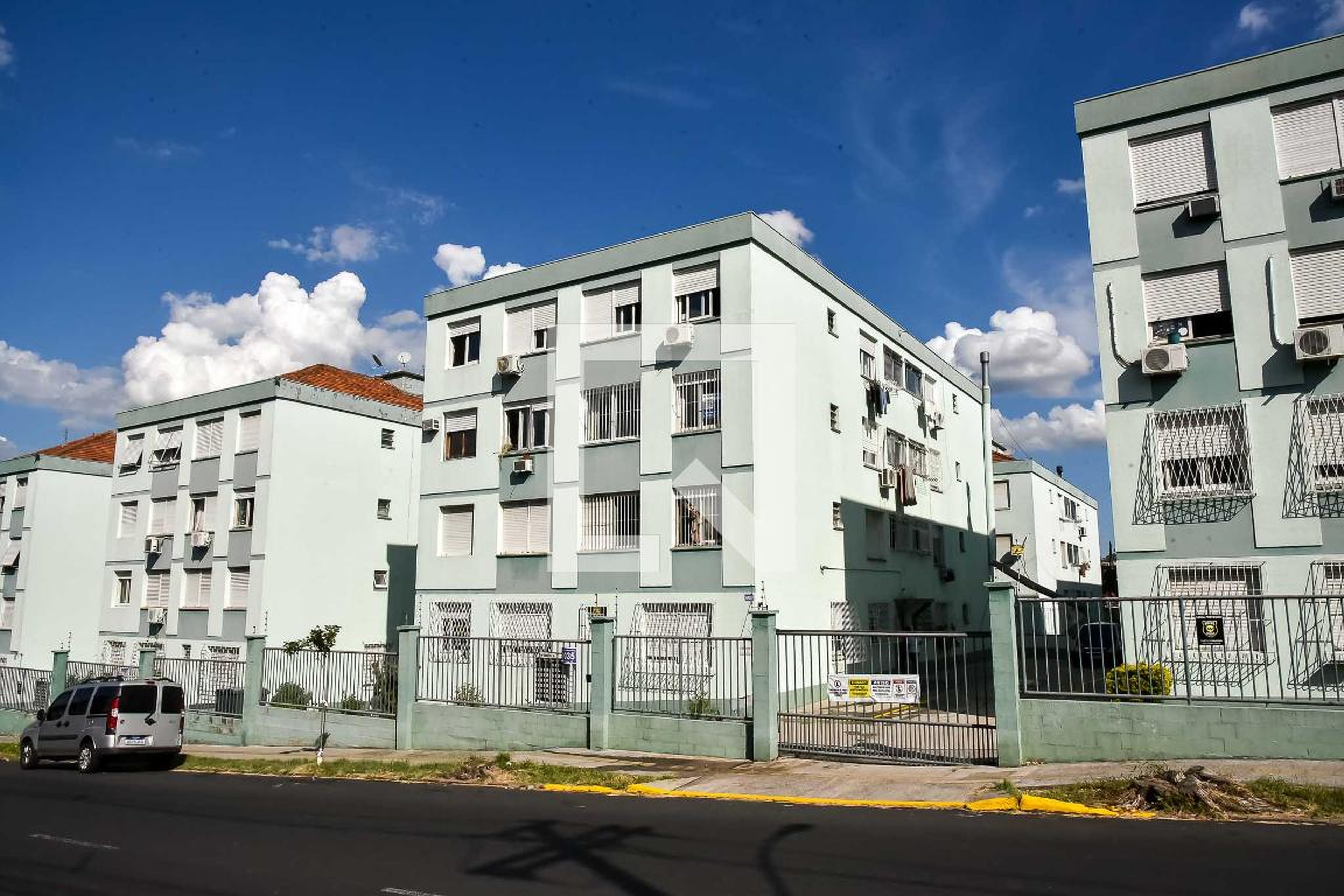 Fachada do Prédio Condomínio em Avenida Juscelino Kubitschek de Oliveira, 1035