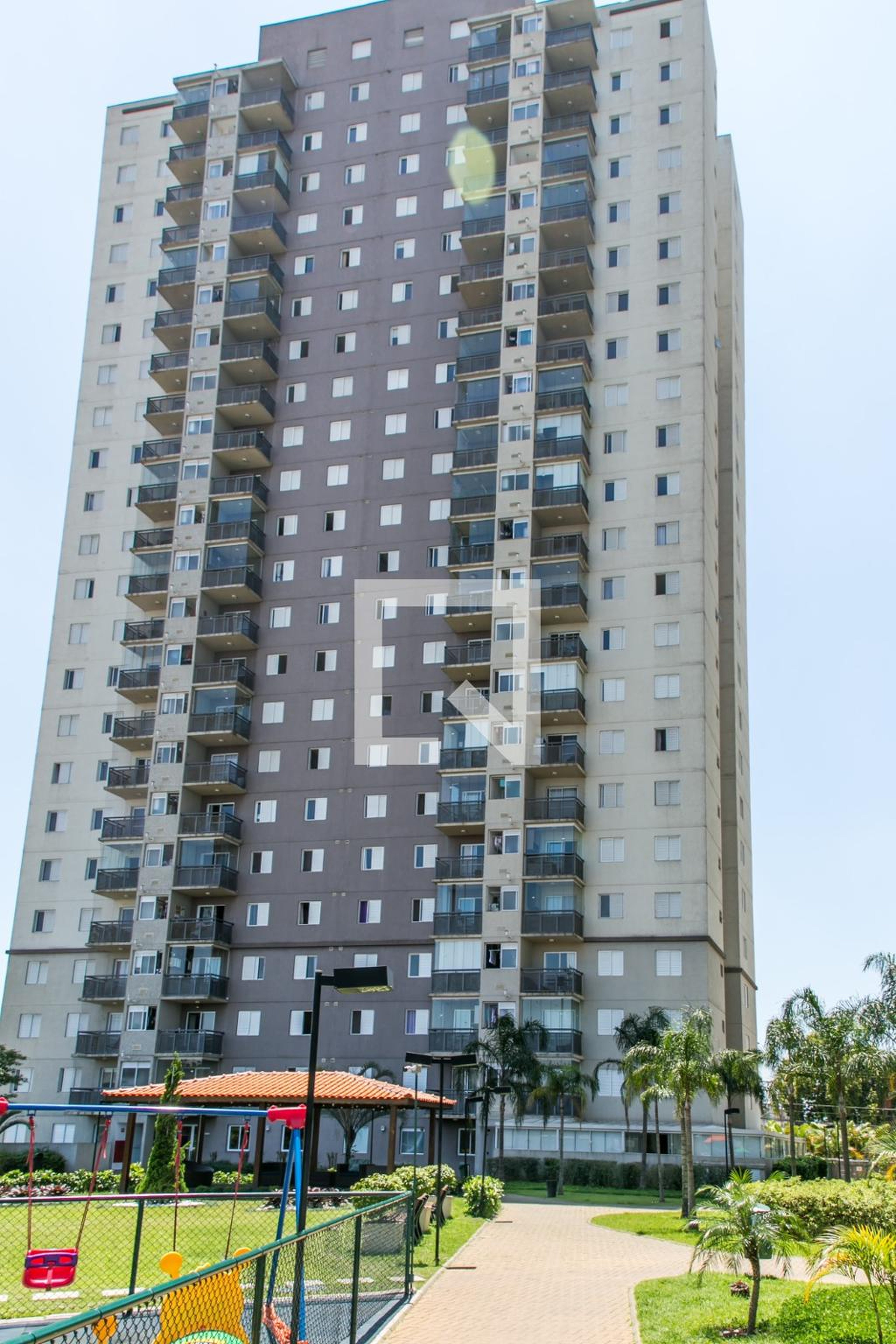 Fachada Condomínio em Rua Itamonte, 2550