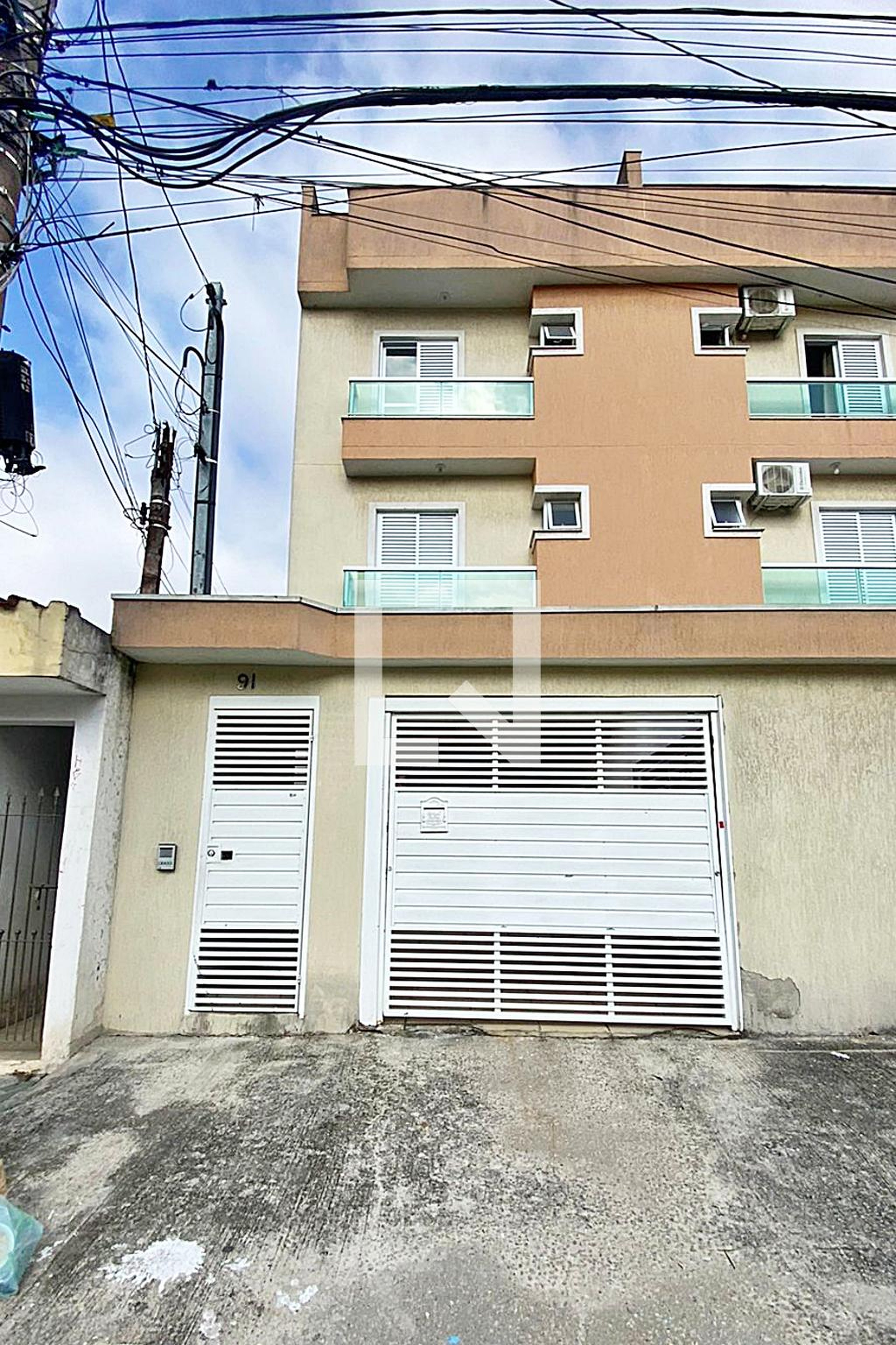 Fachada Condomínio em Rua Tibagi, 91