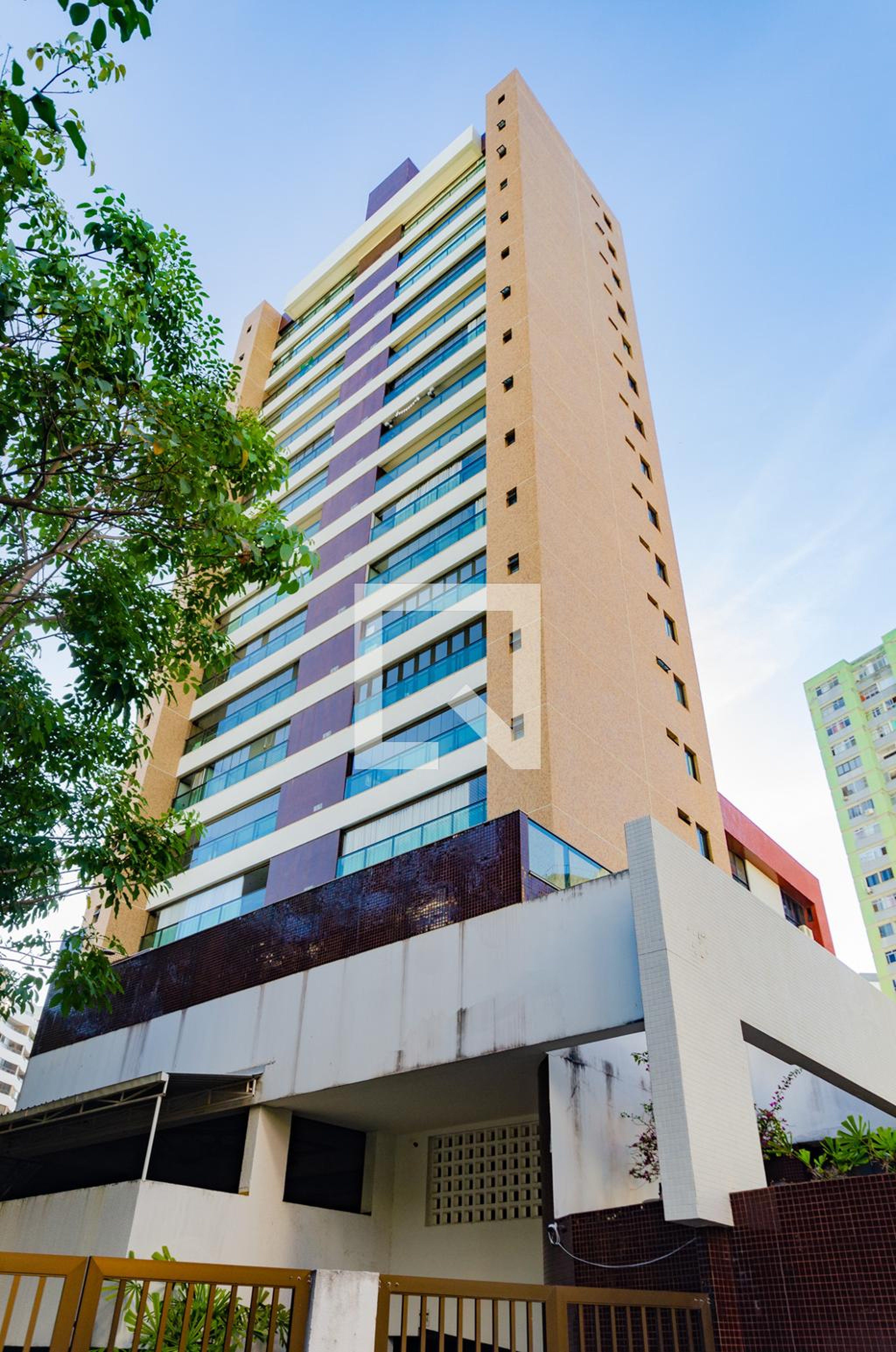 Fachada do Condomínio Condomínio Parque das Árvores