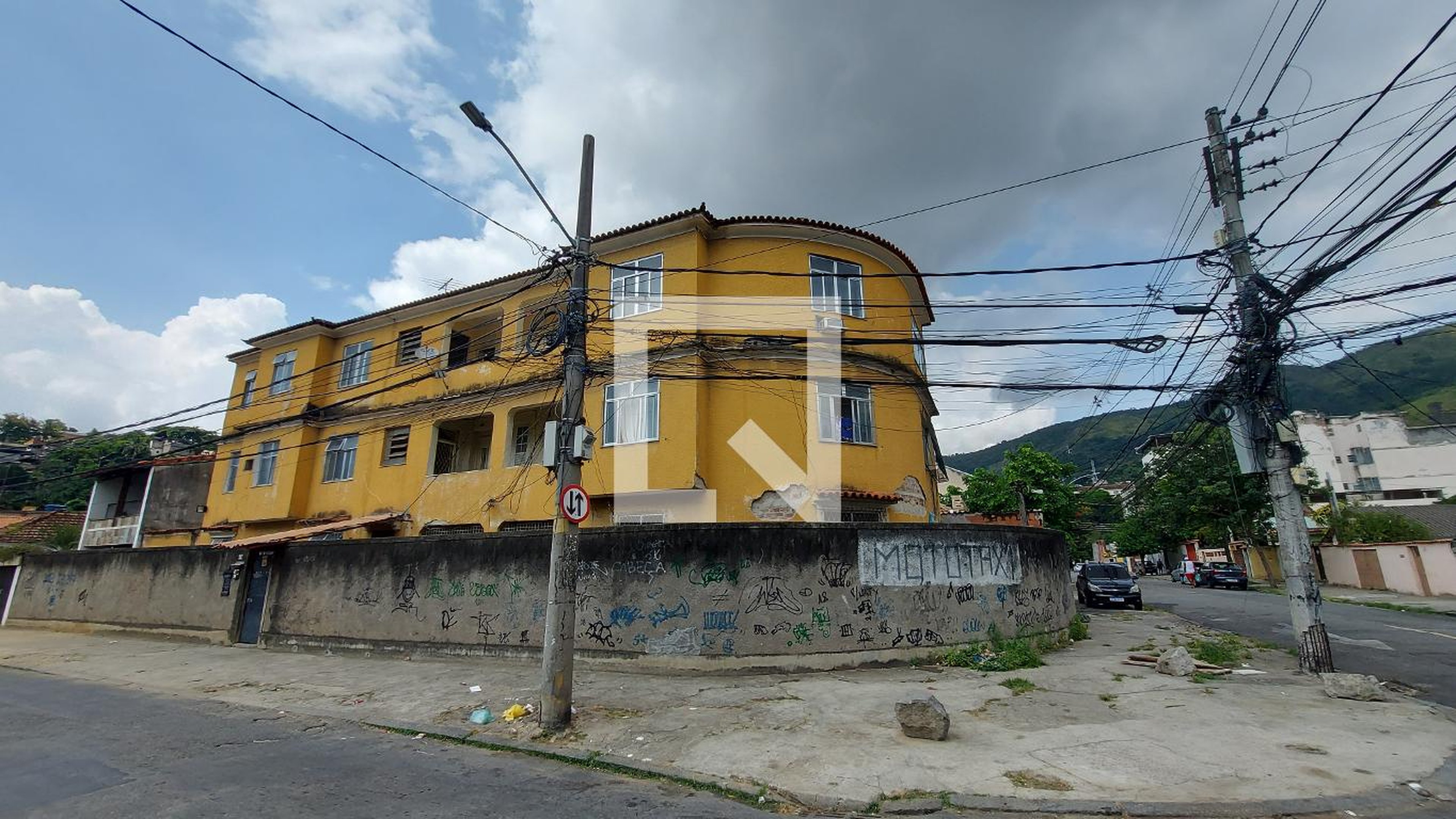 Fachada do Prédio Edifício Maria Paula