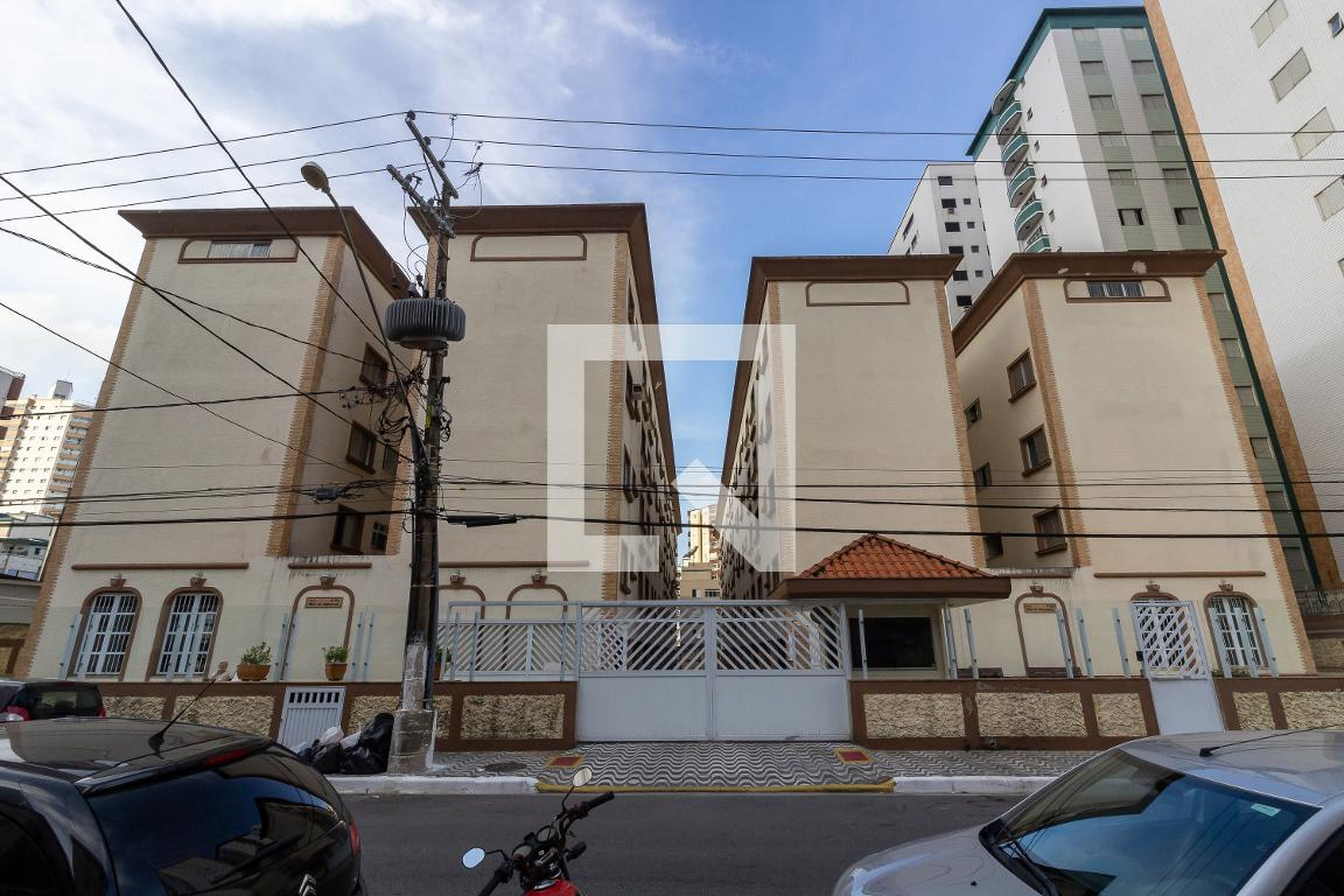 Fachada Condomínio em Rua Doutor João Sampaio, 61