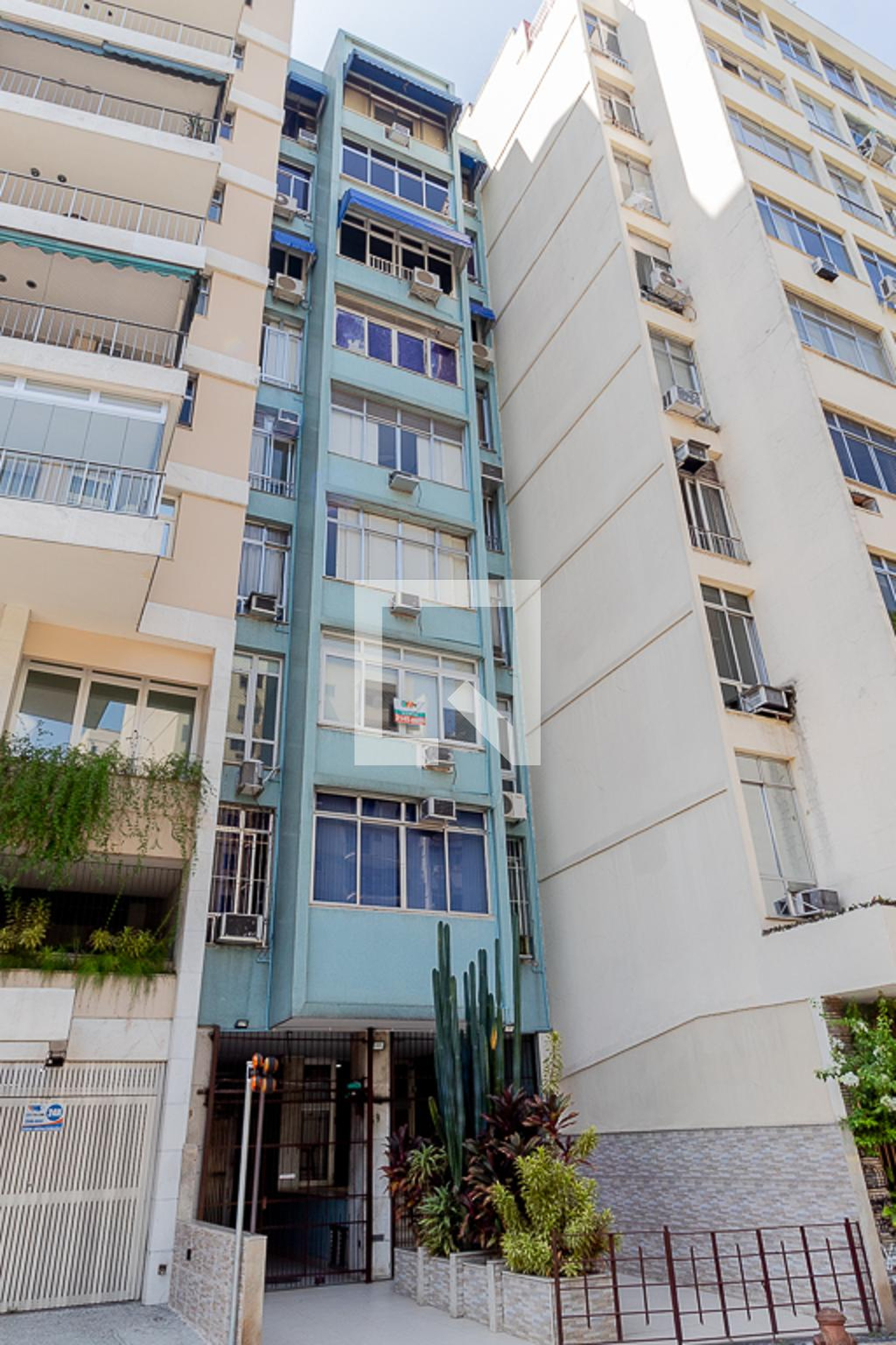 Fachada Condomínio Engenheiro Noronha