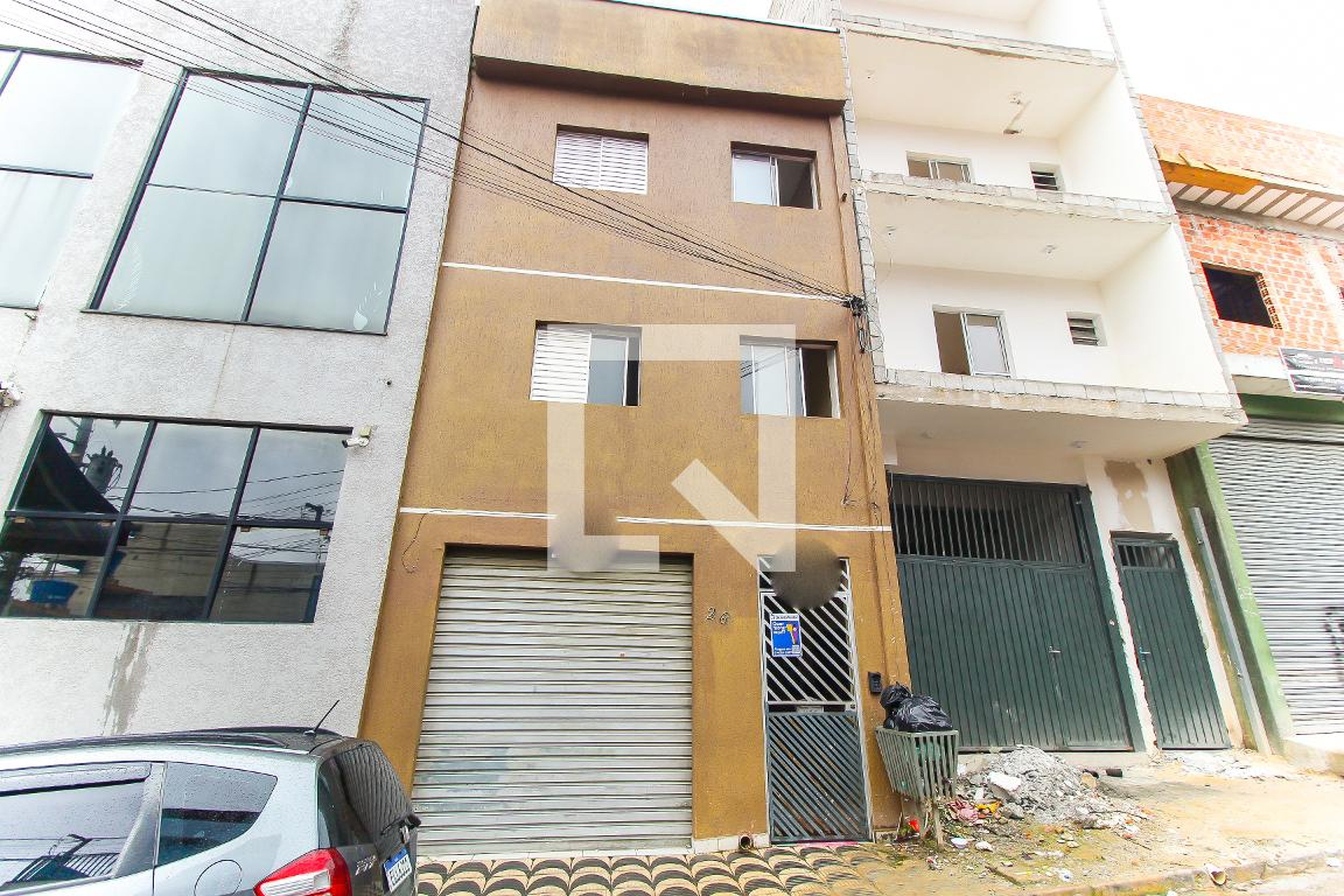 Fachada Condomínio em Rua Rio Andaiã, 26
