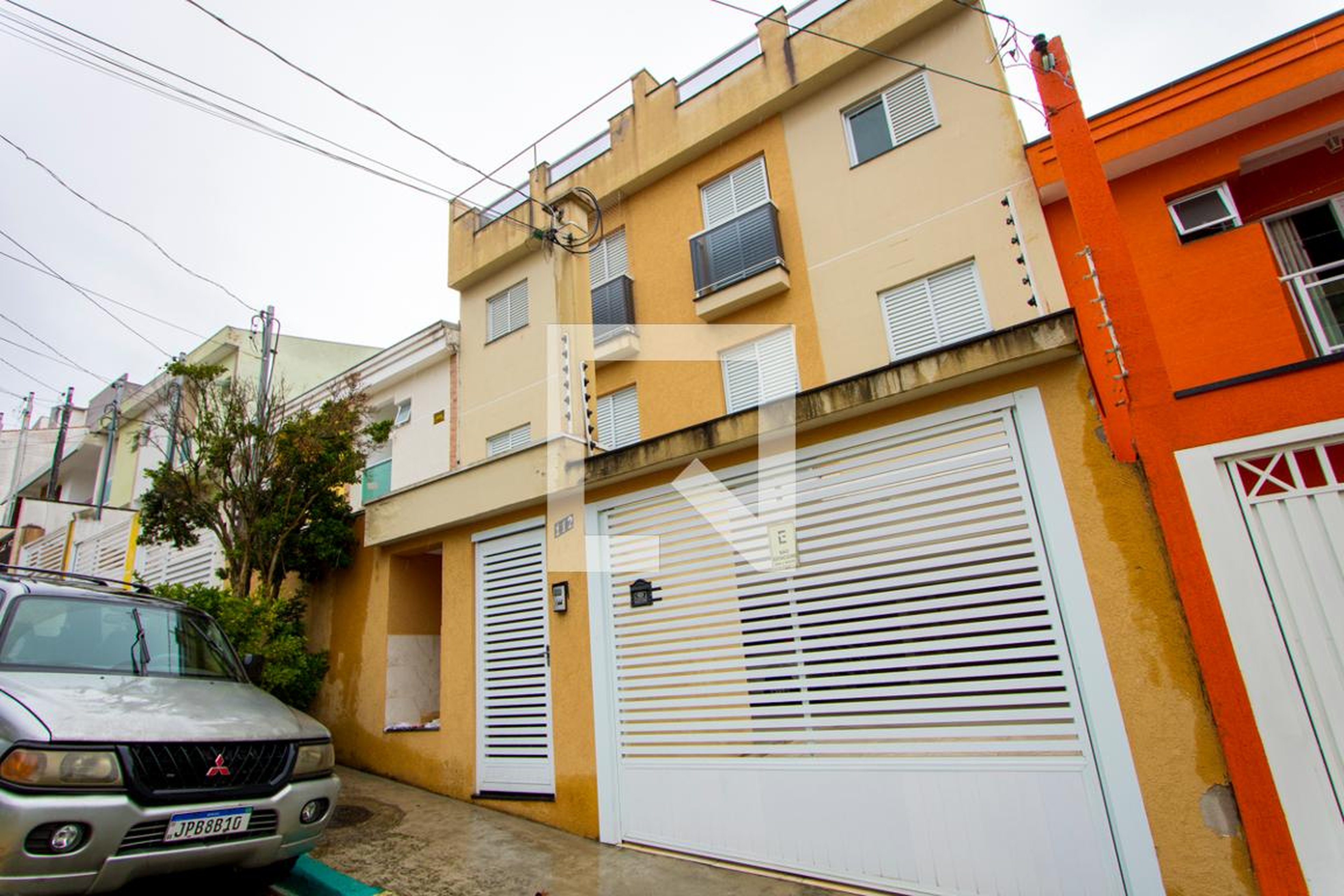 Fachada Condomínio em Rua General Malet, 112