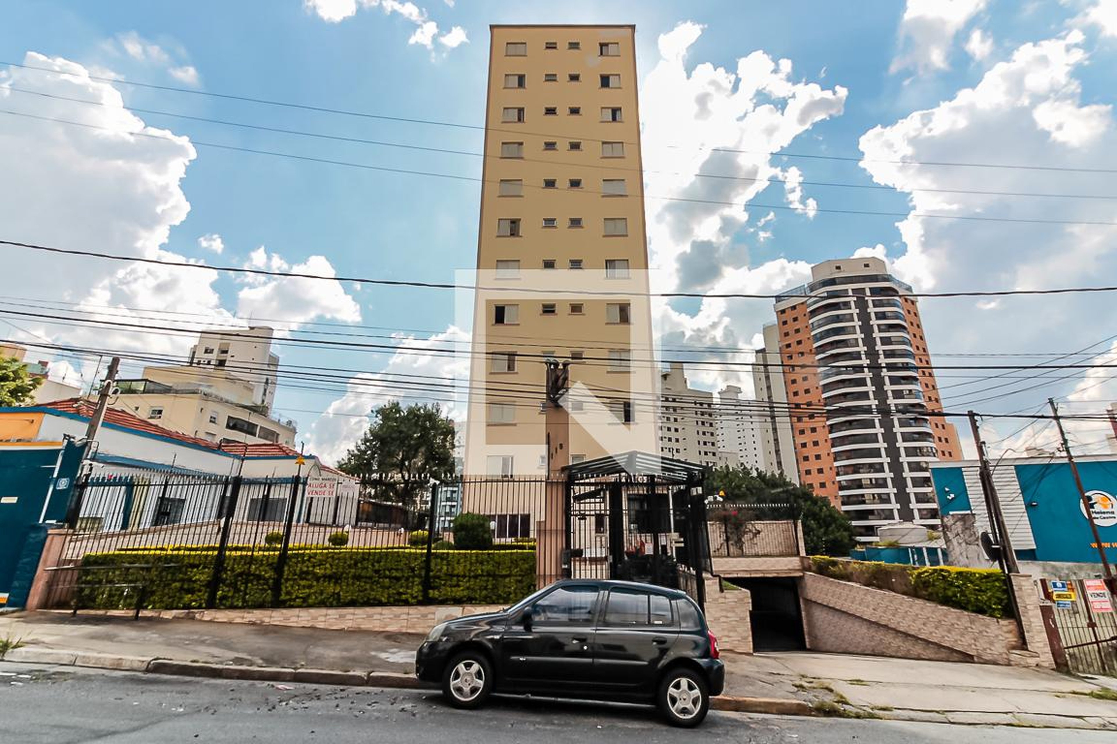 Fachada do Condomínio Condomínio Marcos