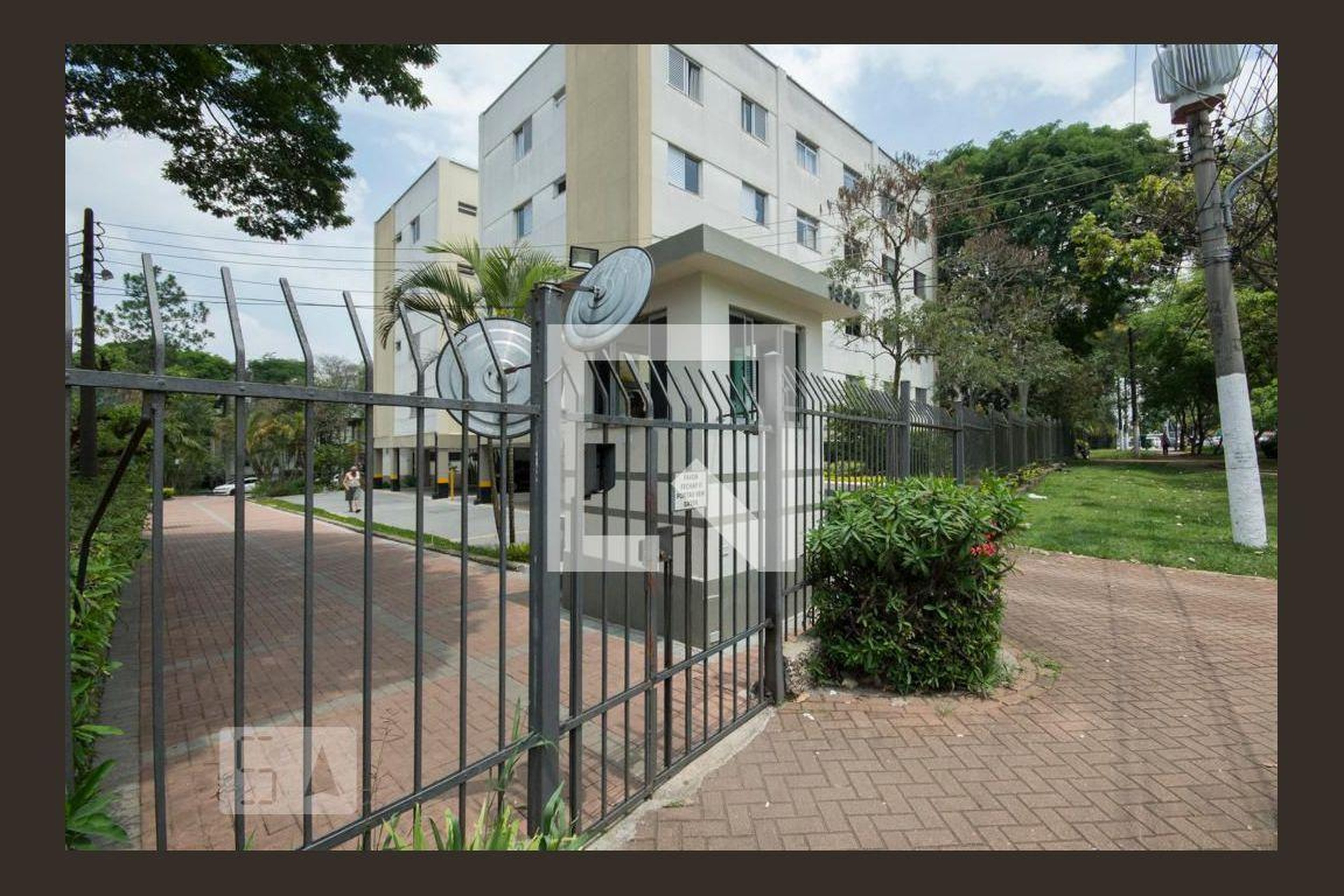 Fachada Condomínio Engenheiro Armando de Arruda Pereira