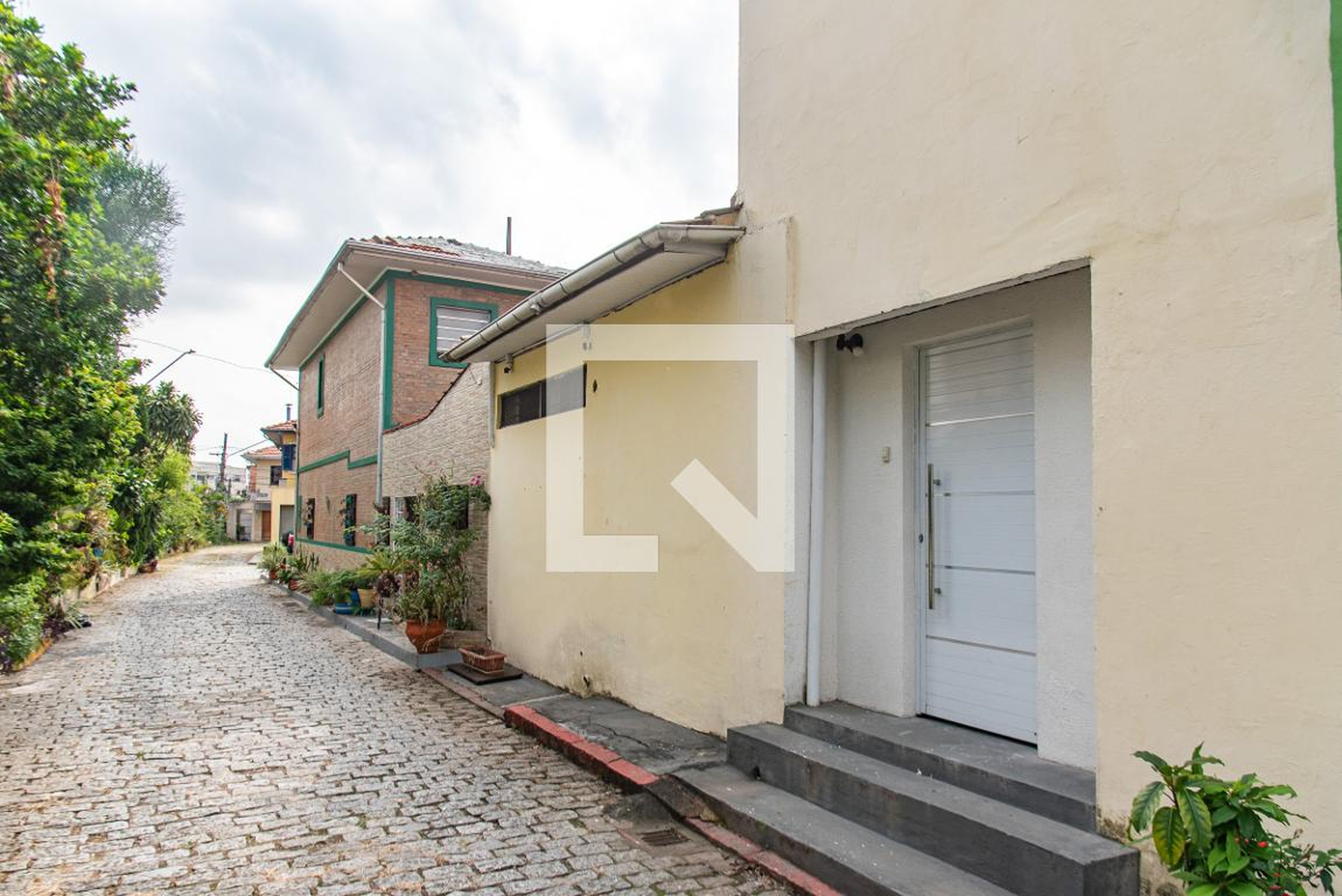 Fachada Condomínio em Rua Rio Grande, 802