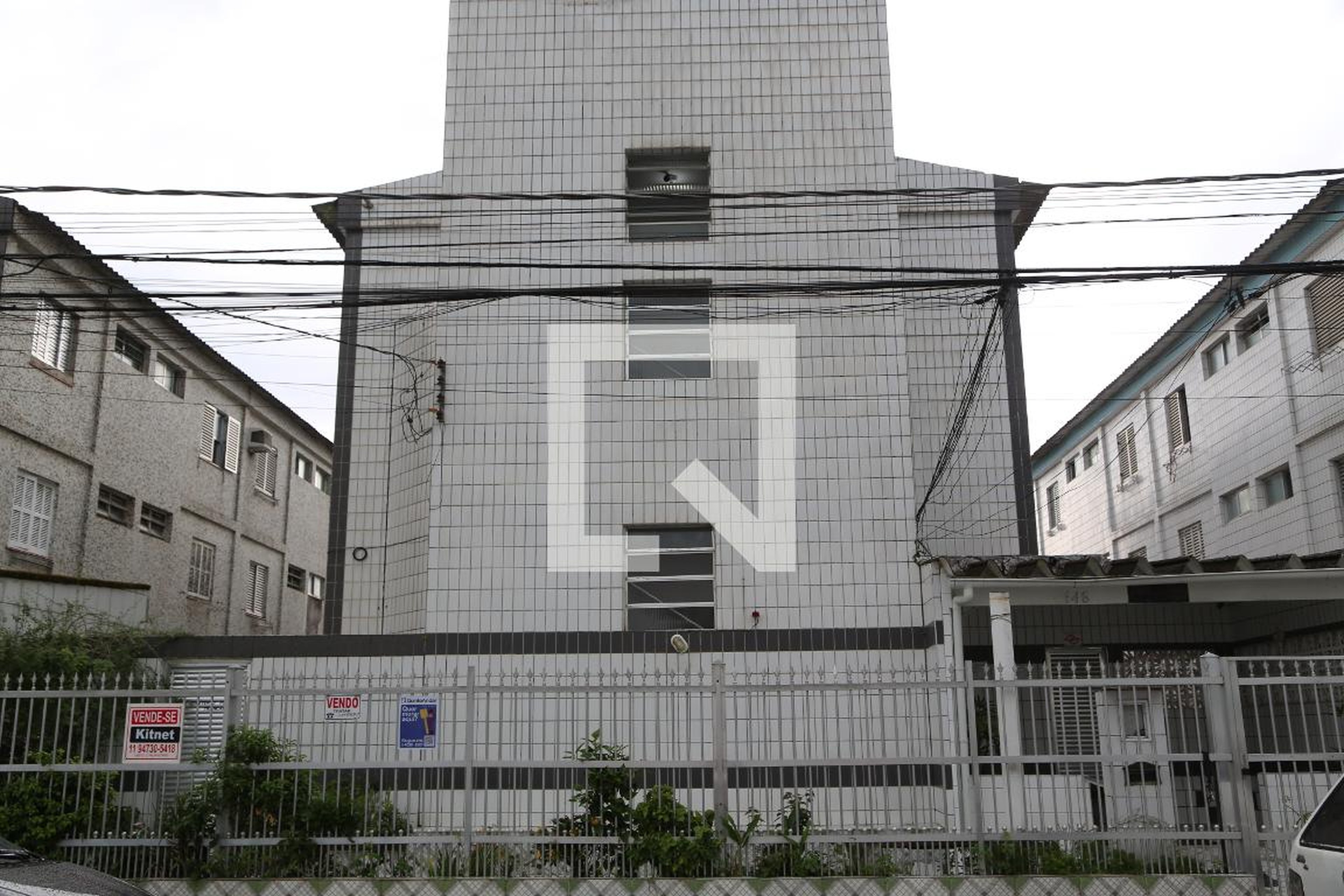 Fachada Condomínio em Rua Kikusaburo Tanaka, 145