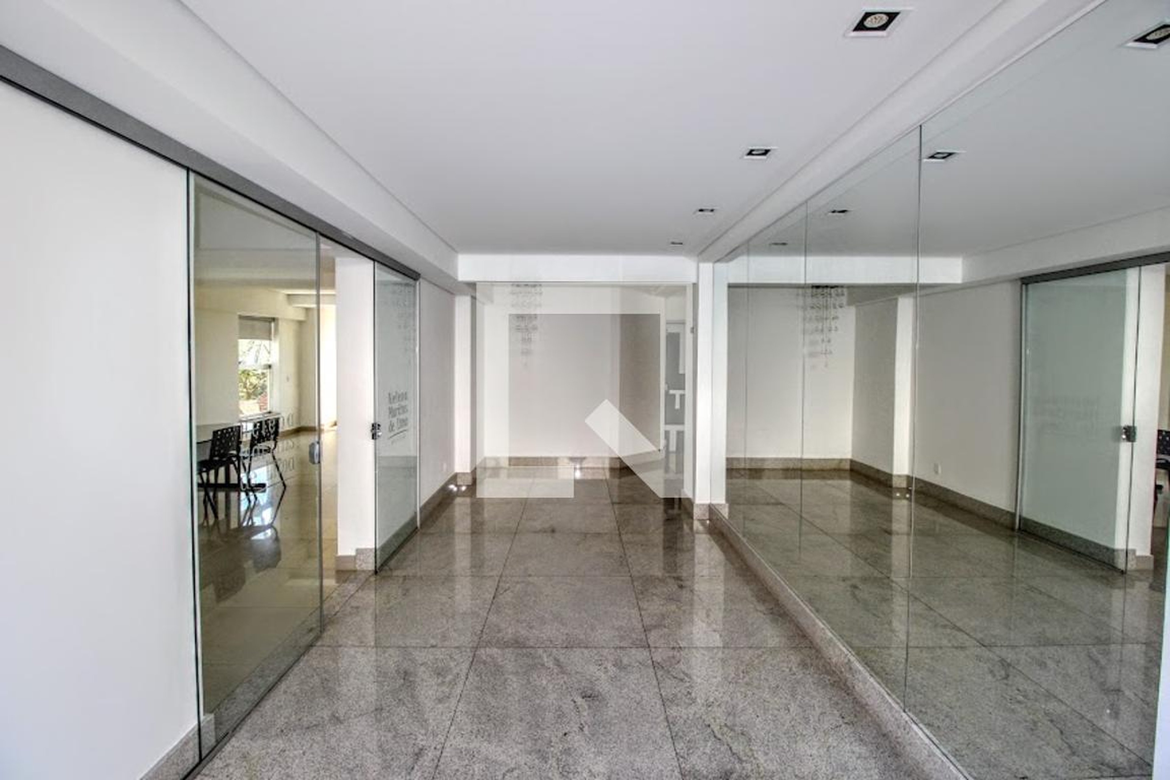 Hall de entrada - Edifício Helena Martins de Lima Pessanha