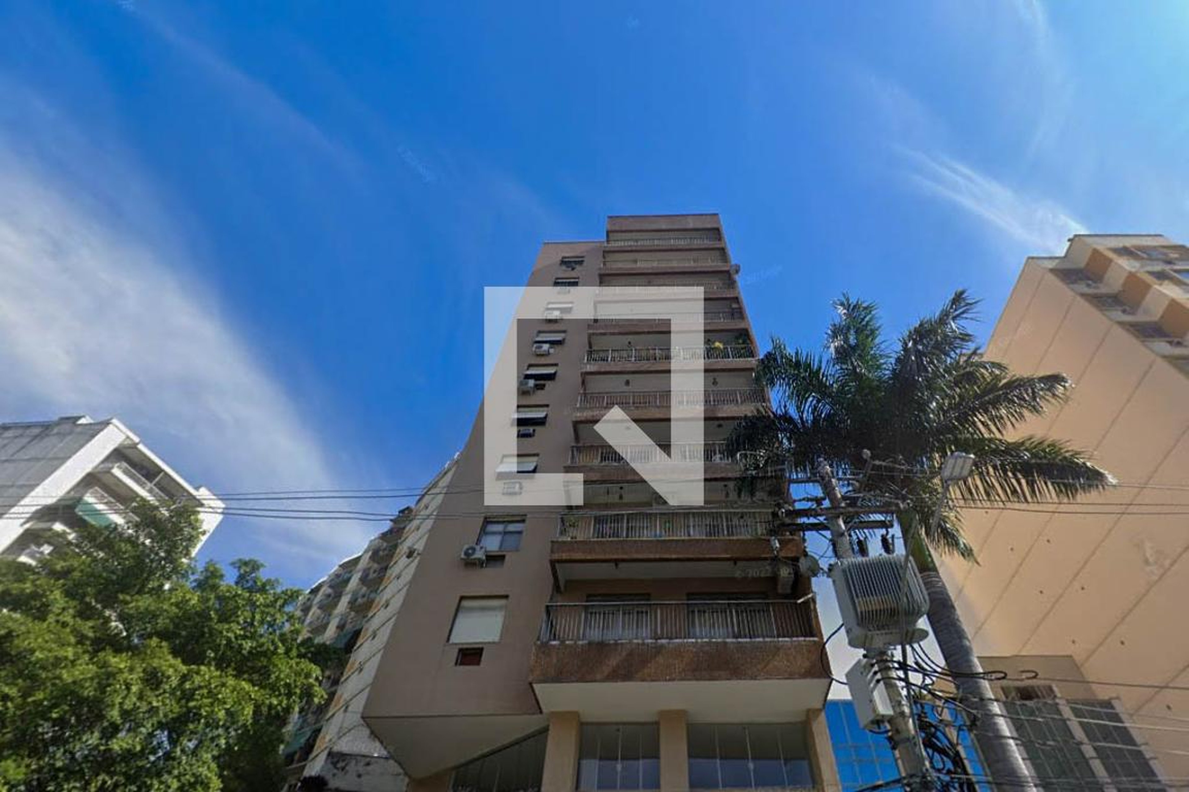 Fachada Condomínio em Avenida Professor Manoel de Abreu, 86