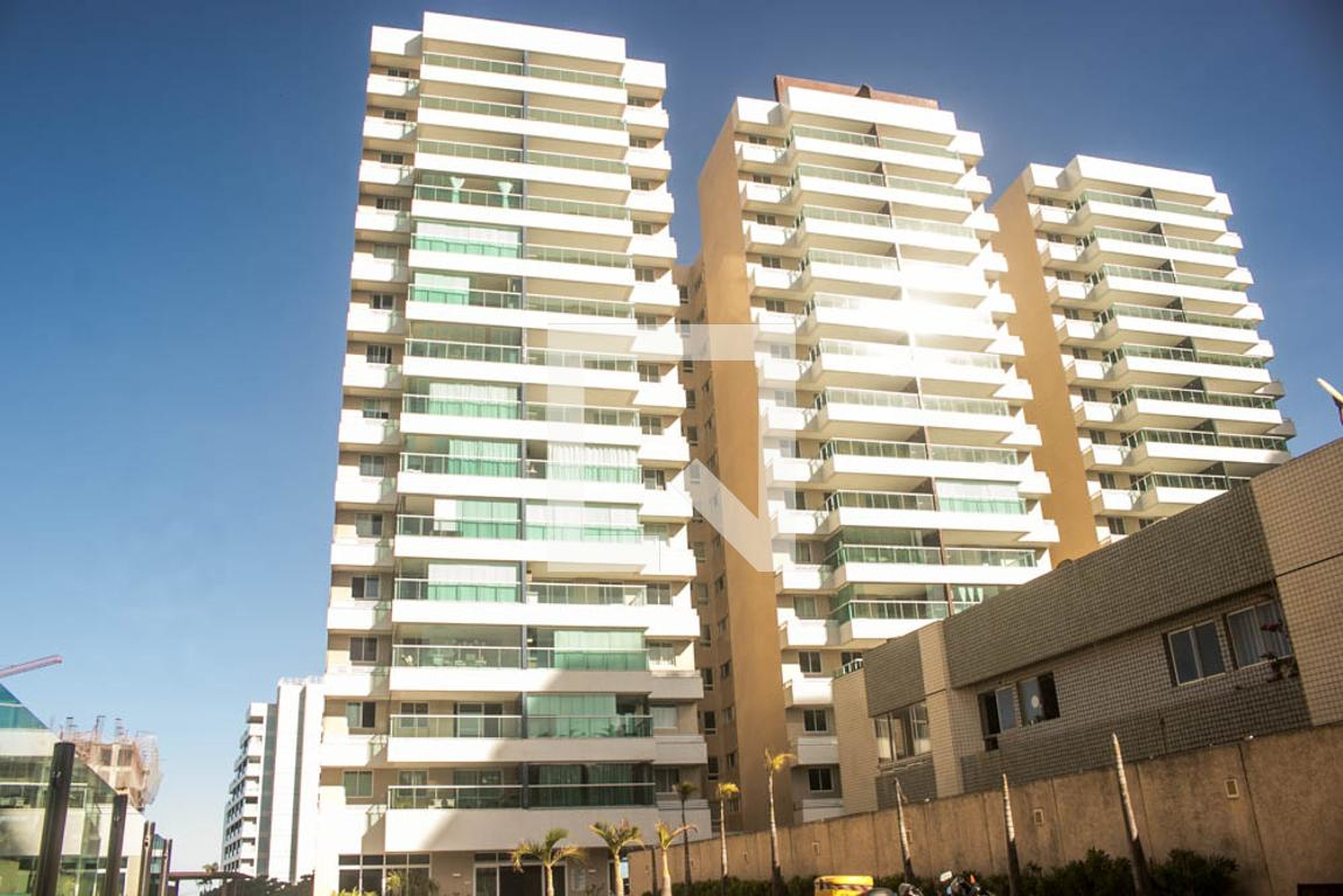 Fachada Condomínio Paradise Residence