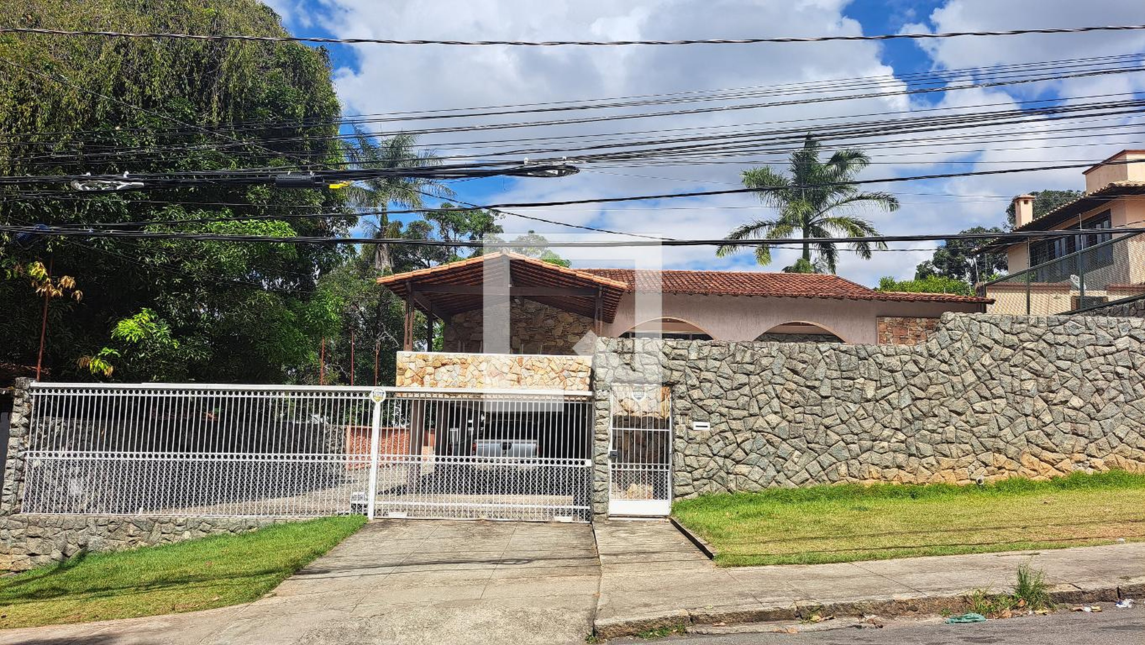 Fachada Condomínio em Avenida Dom Orione, 75