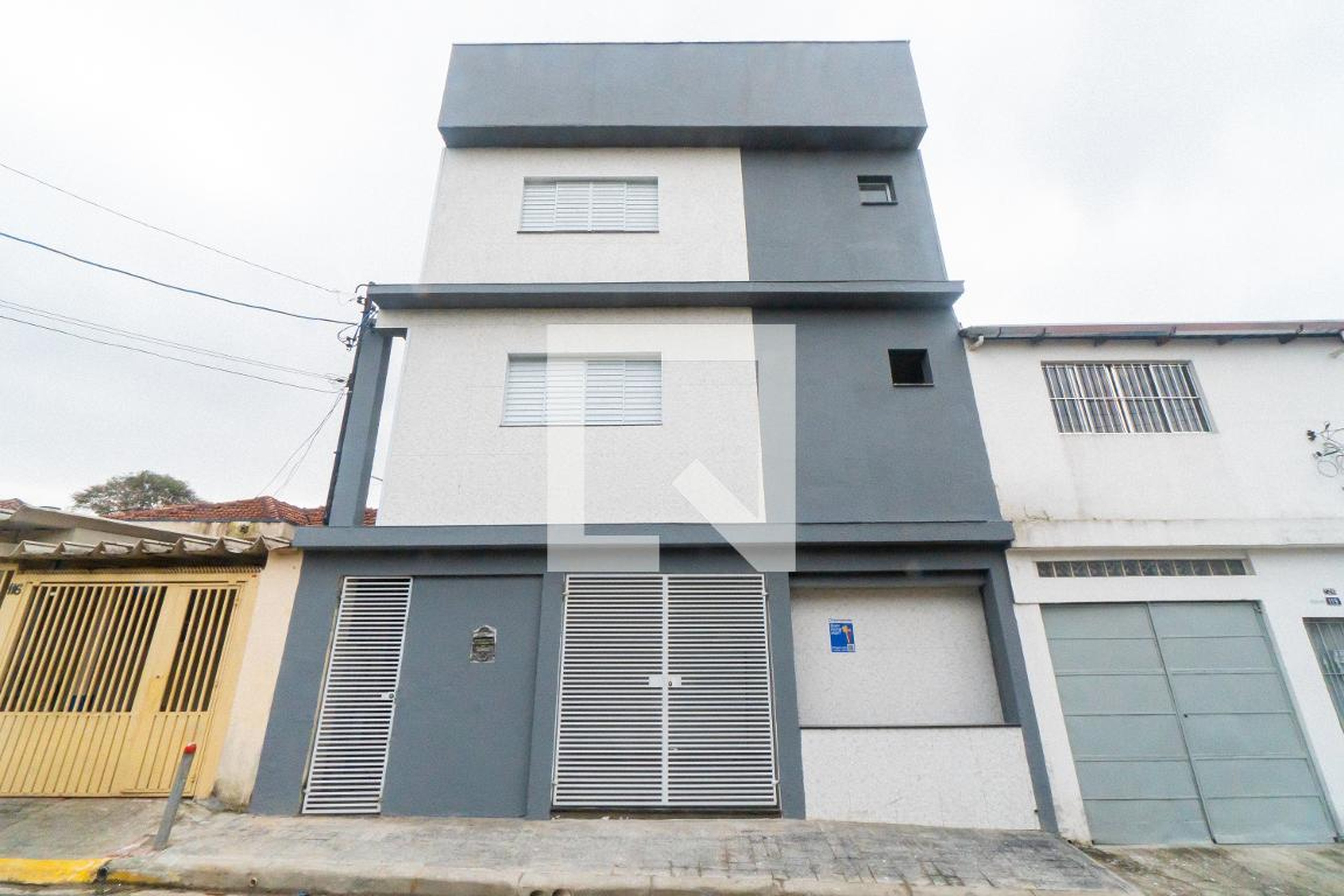 Fachada do Prédio Condomínio em Rua Pampa, 118