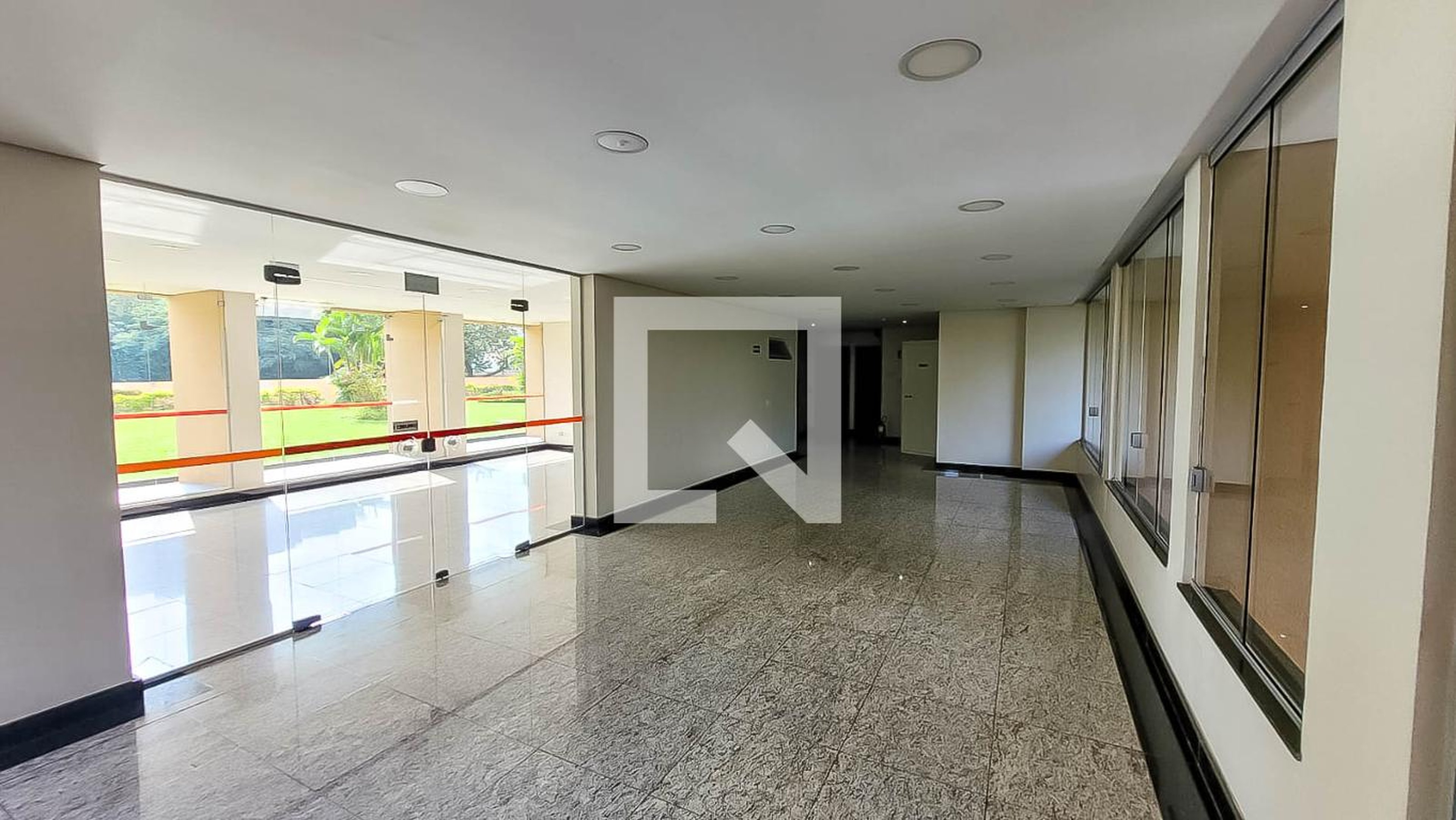 Hall - Conjunto Residencial Esplanada do Paiquere