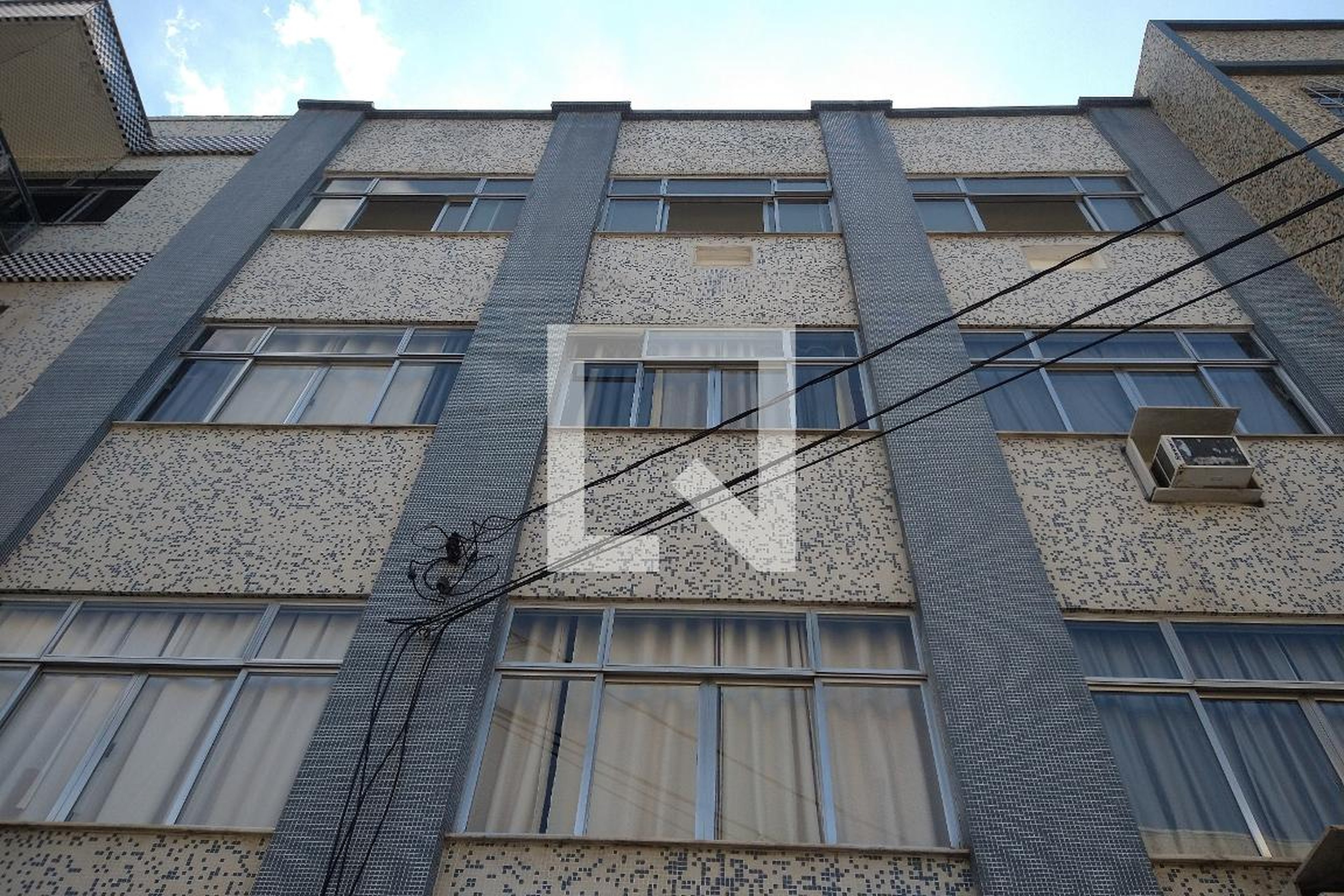 Fachada Condomínio em Travessa da Brandura, 408