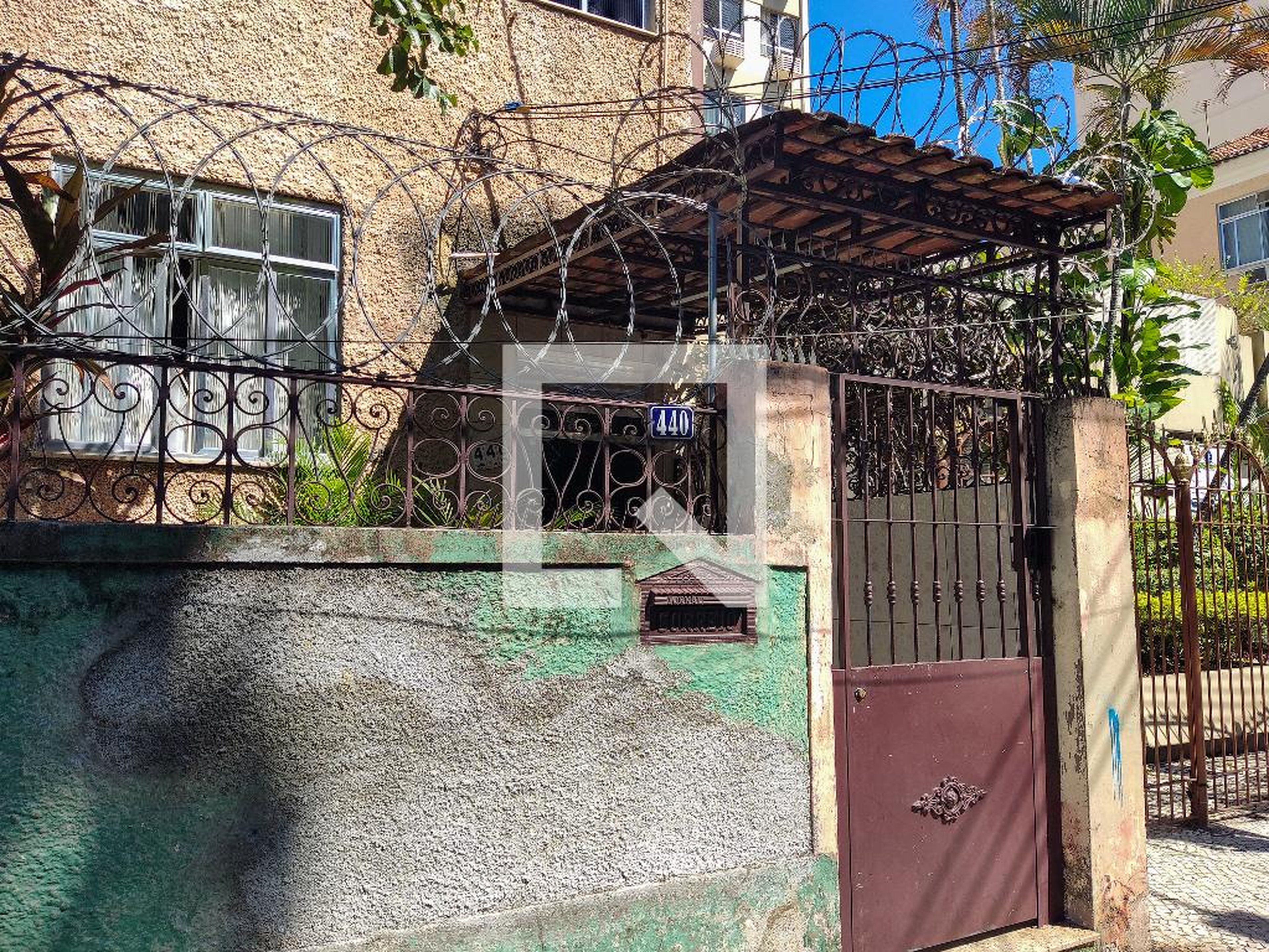 Fachada do Prédio Condomínio em Rua Pedro de Carvalho, 440