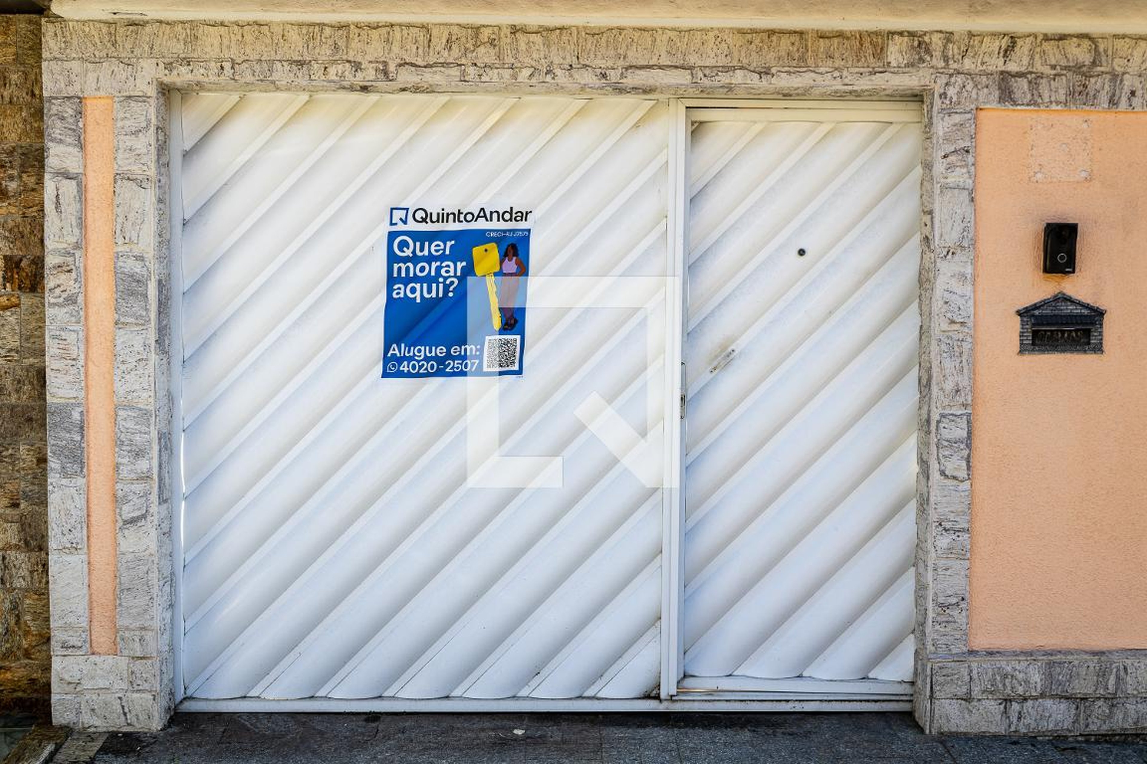 Fachada Condomínio em Rua João Bolonini, 20