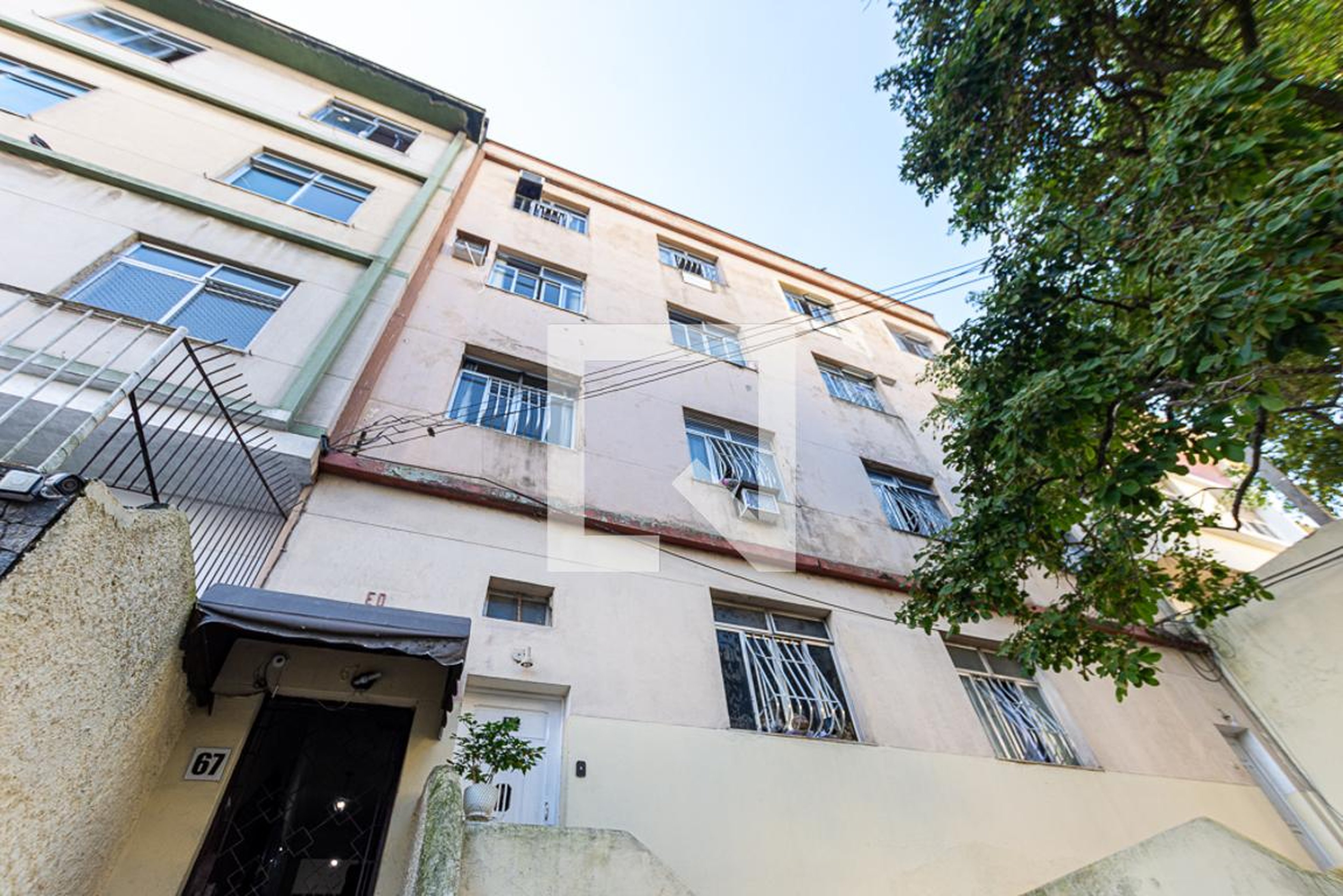 Fachada Condomínio em Rua Pastor Manuel Avelino de Souza, 67