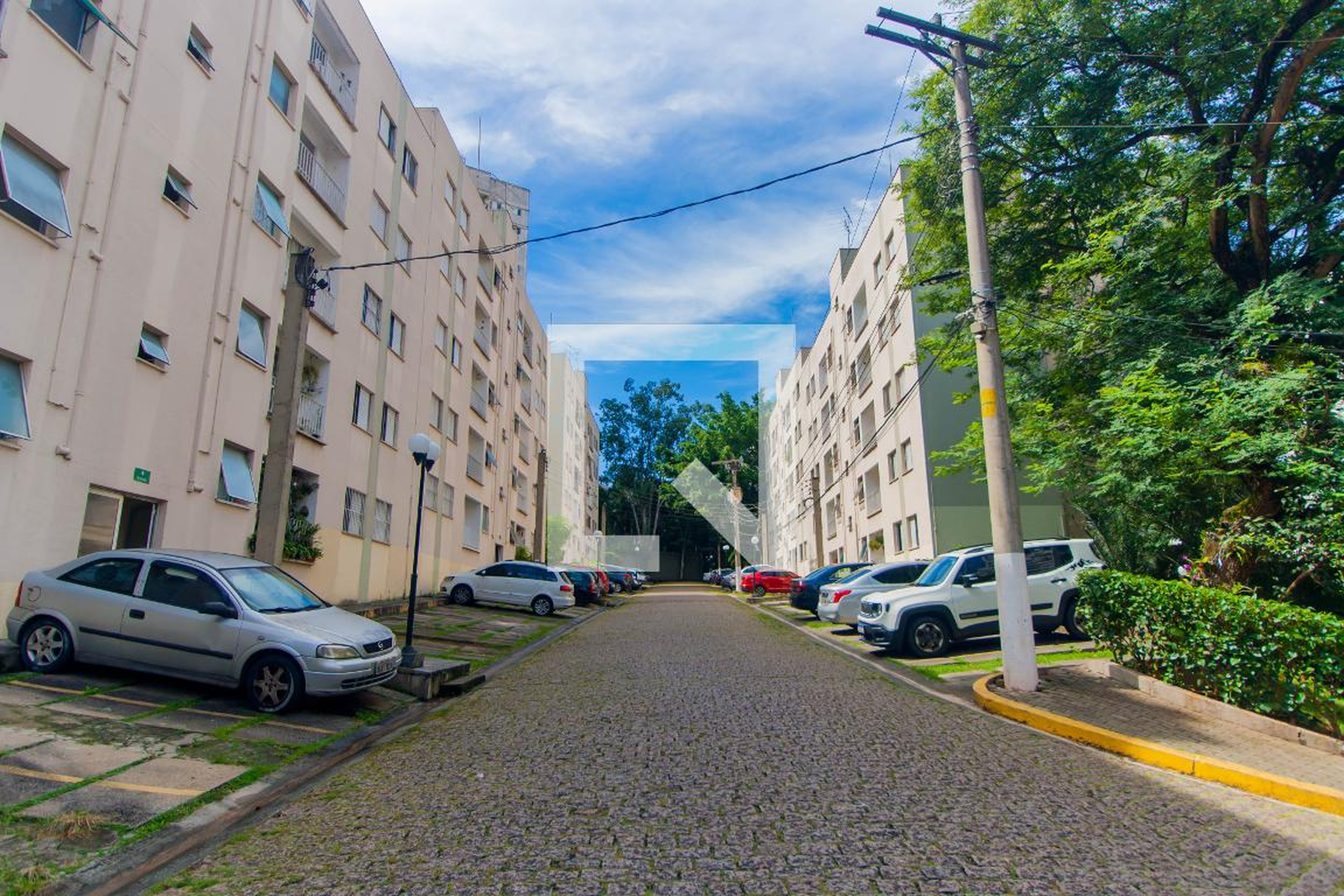 Condomínio - Edifício Parque das Flores