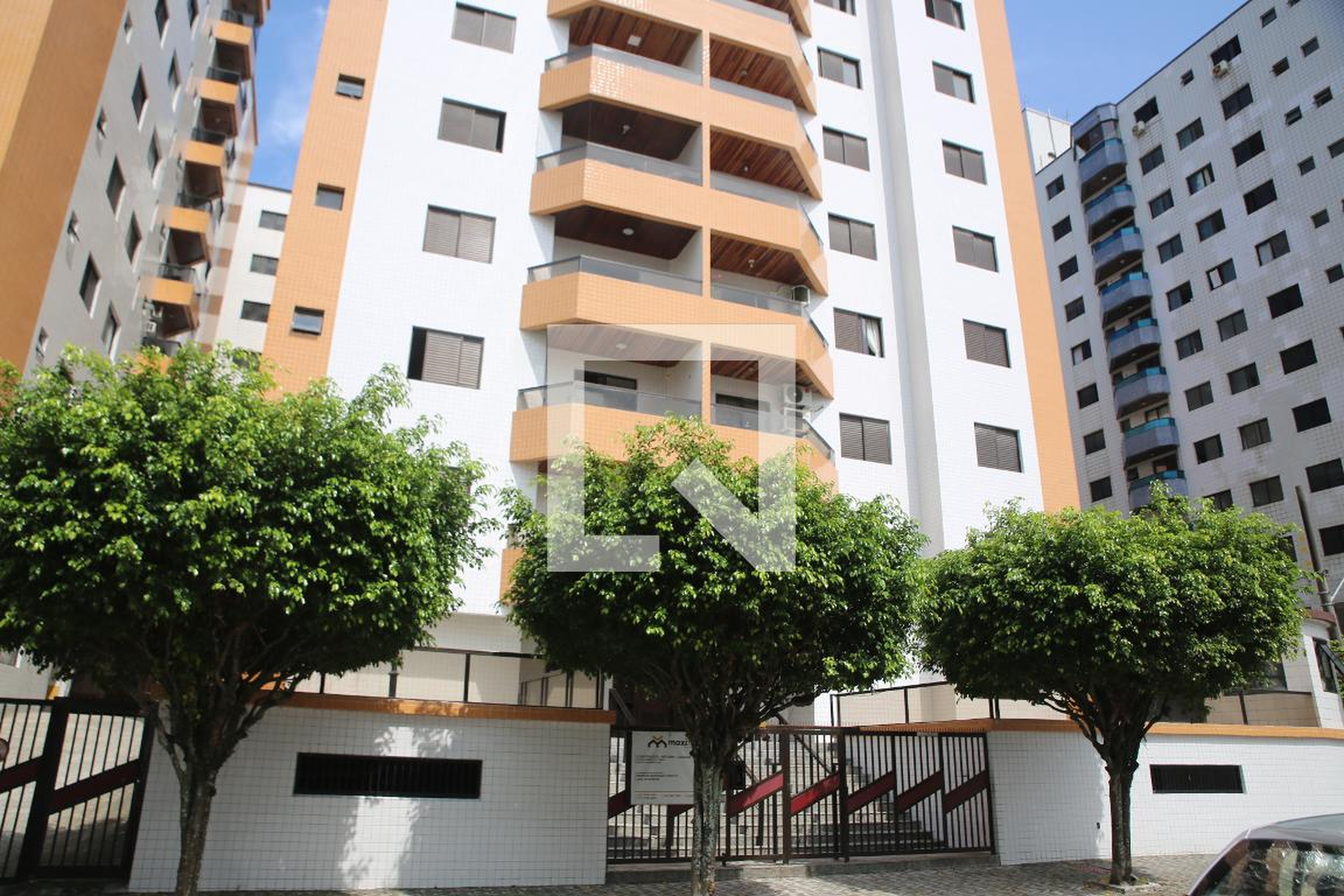 Fachada Condomínio Long Beach