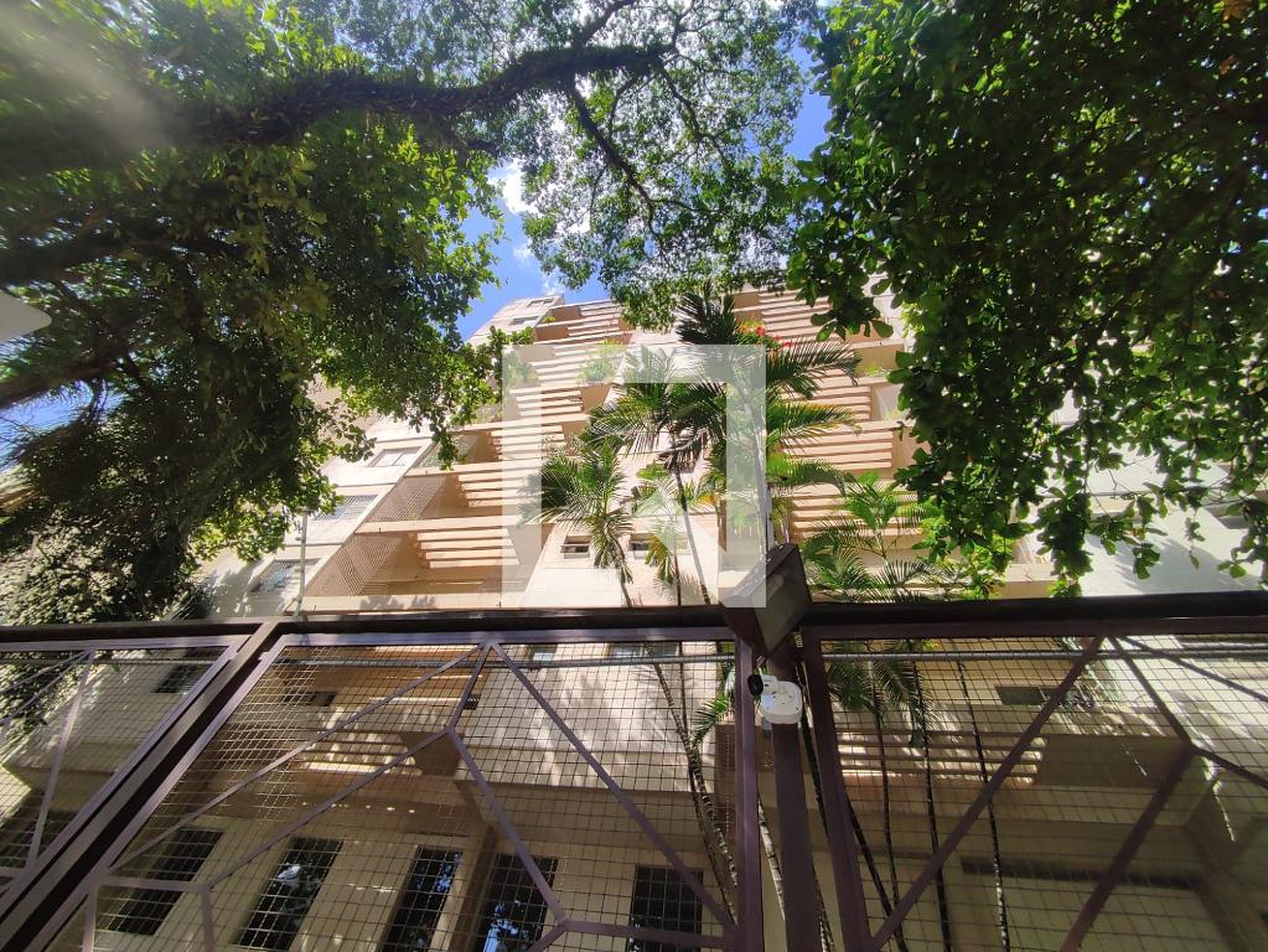 Fachada do Prédio Edifício Camboriu