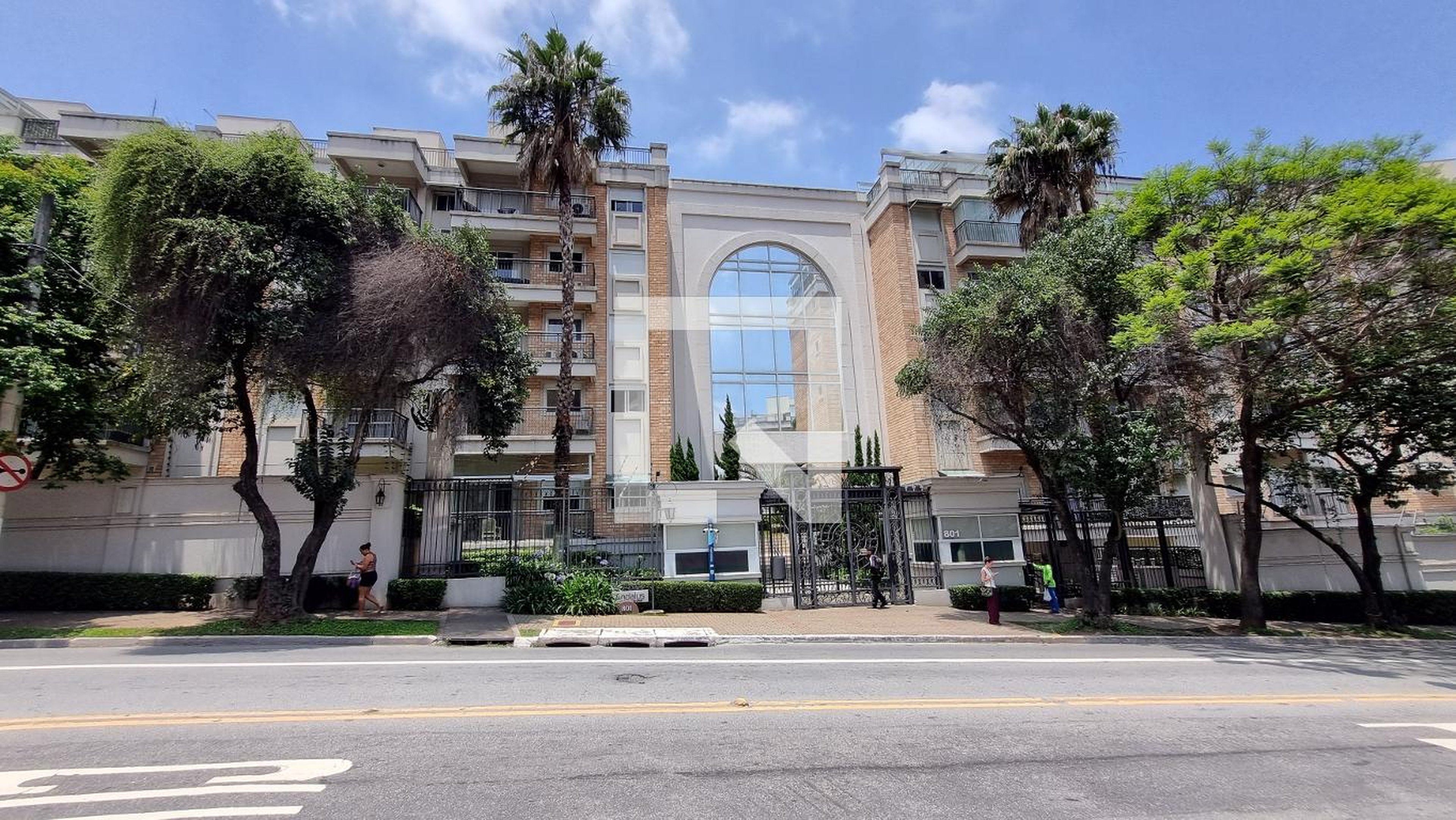 Fachada do Prédio Condomínio Andalus