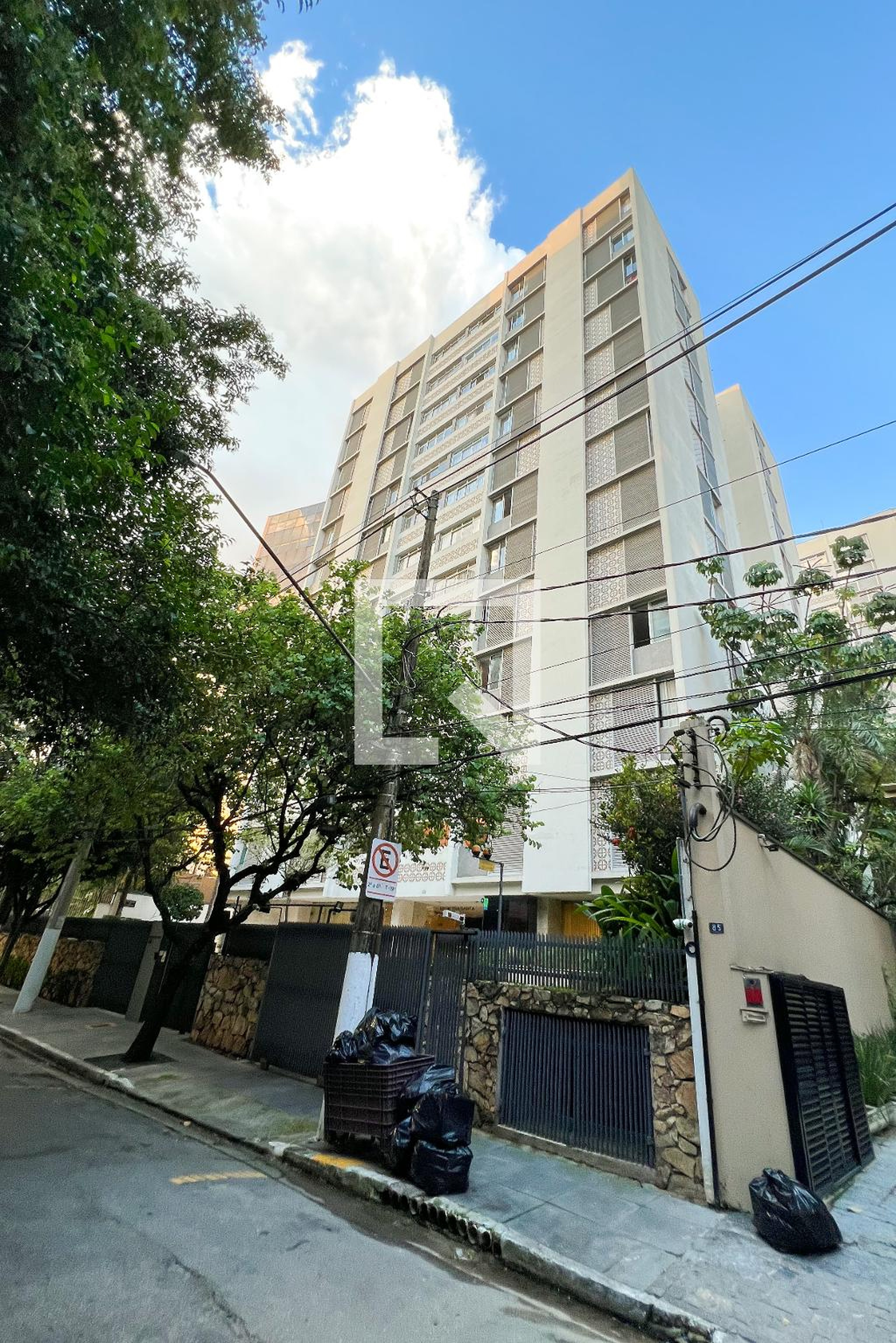 Fachada Condomínio em Rua Antônio Felício, 6951