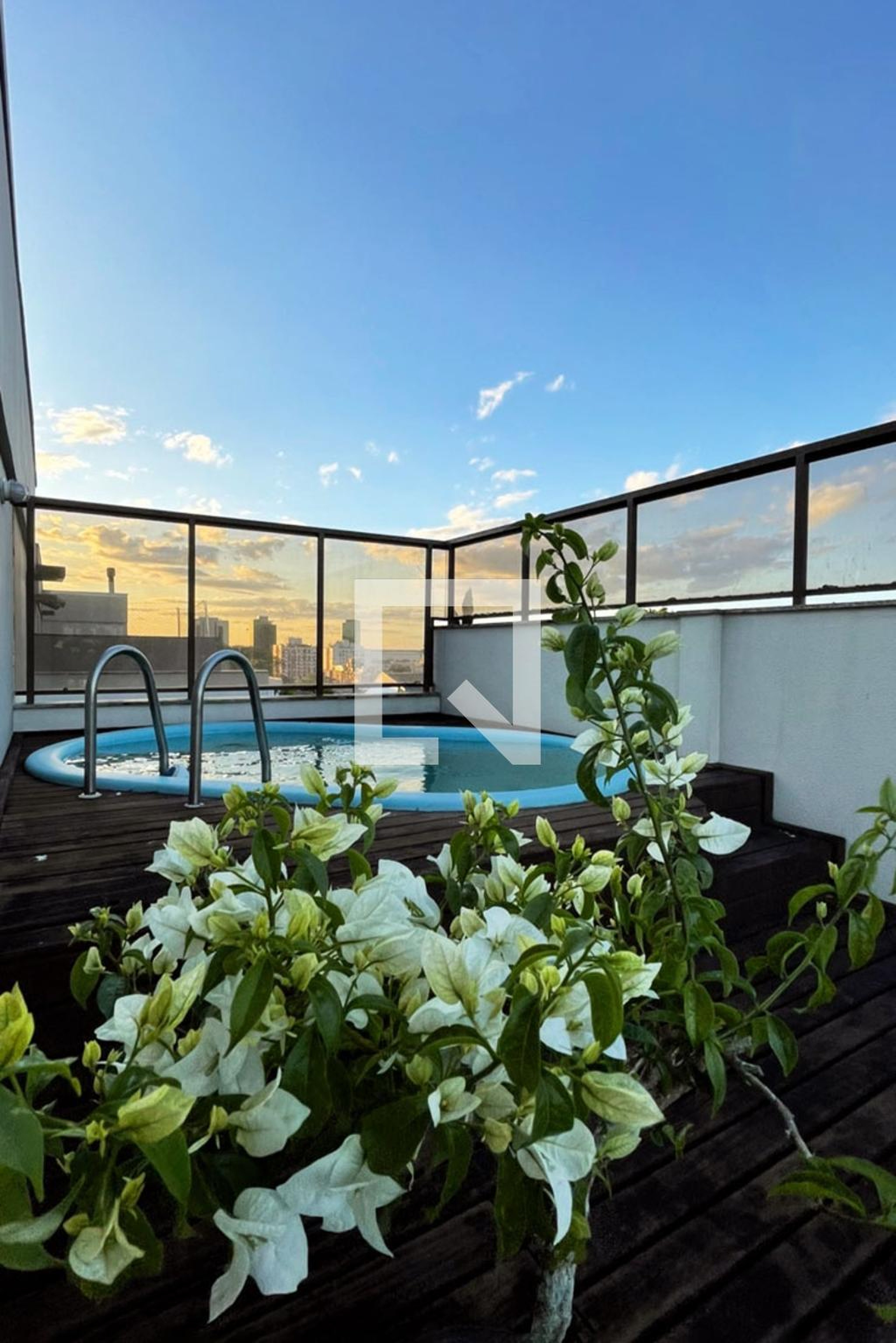 Piscina - Edifício Montaraz