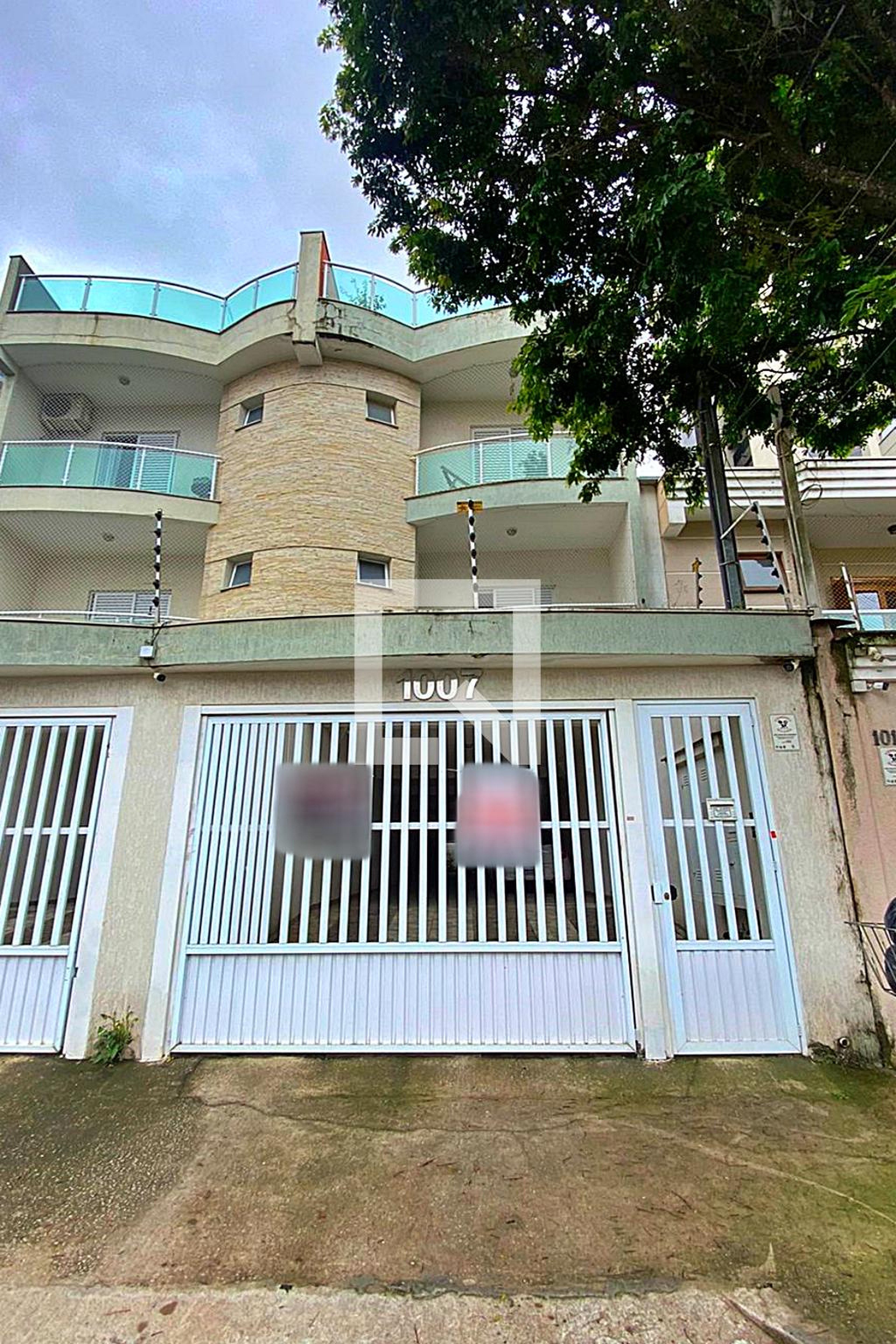 Fachada Condomínio em Rua João Ribeiro, 1007