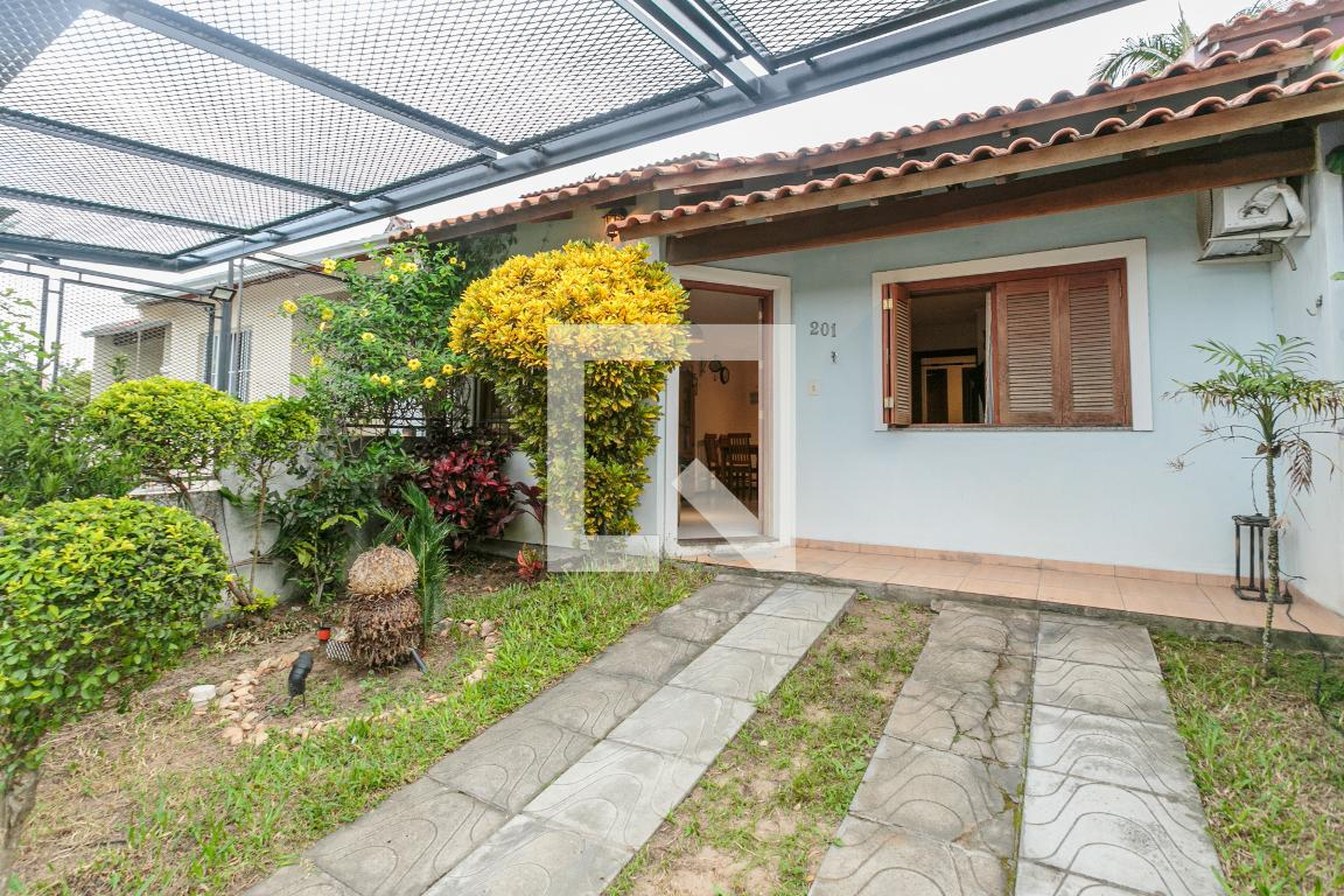 Fachada Condomínio em Avenida Nossa Senhora de Guadalupe, 201
