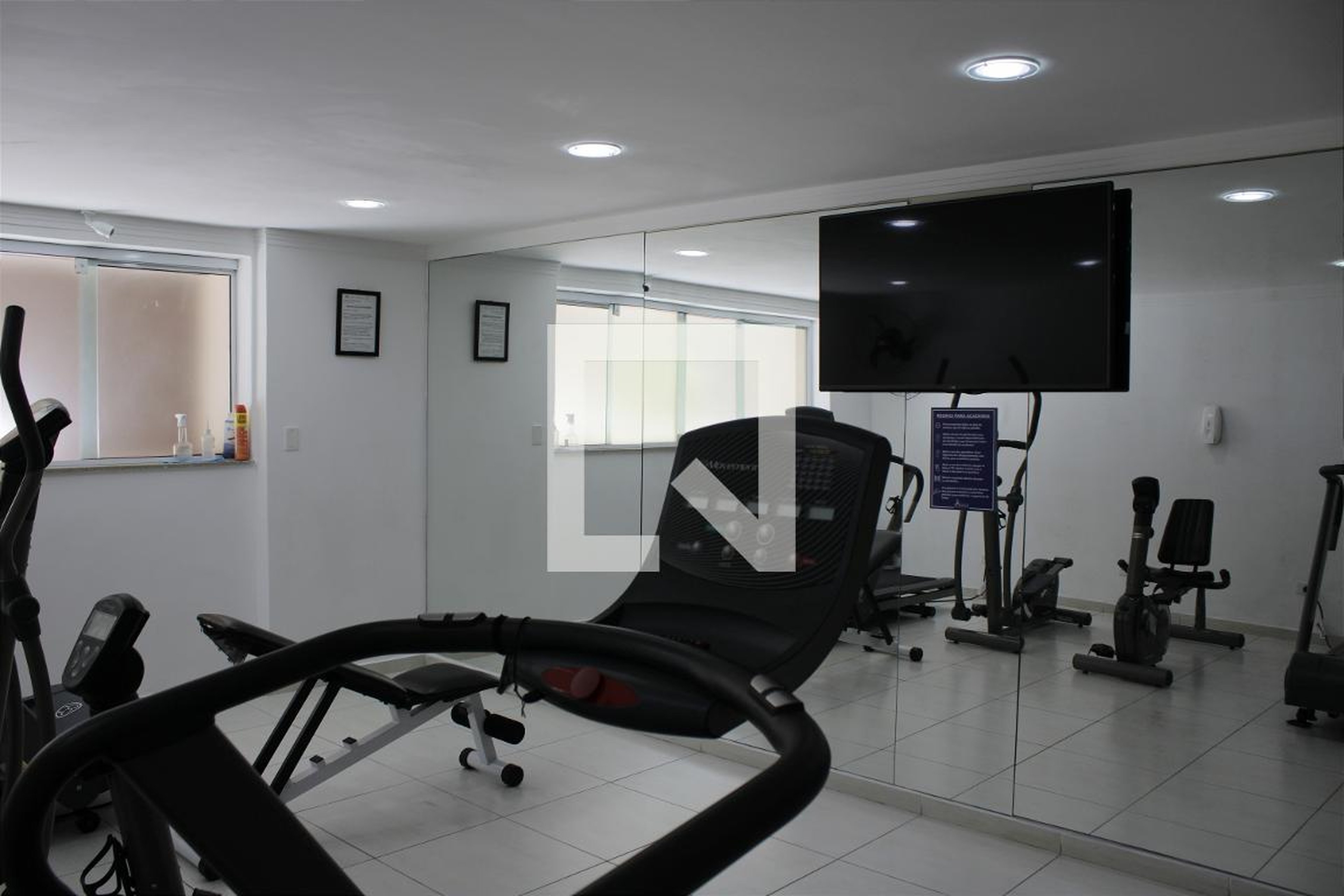 Academia - Edifício Status