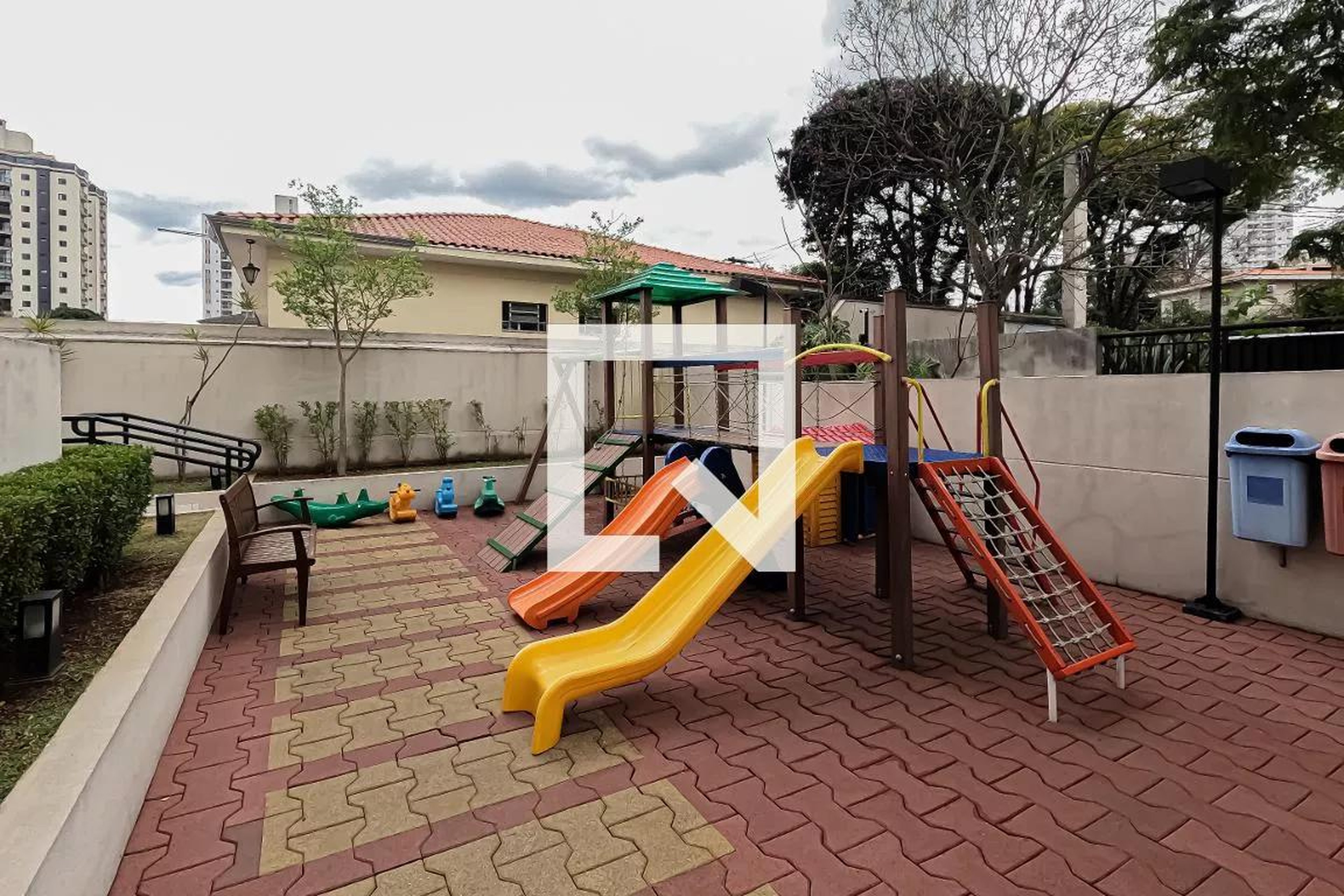 Playground - Fatto Lago dos Patos