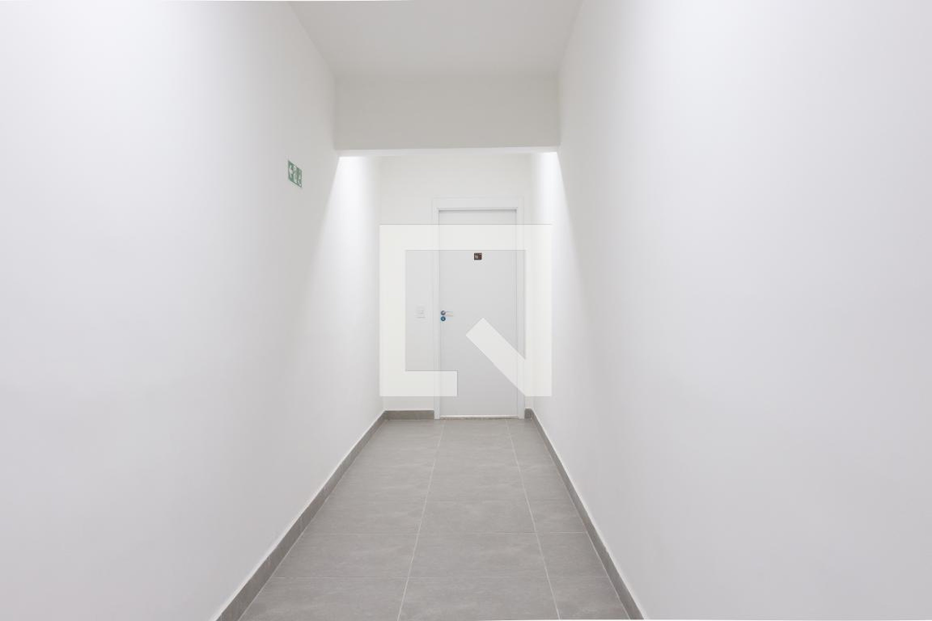 Entrada Condomínio em Rua Mussumés, 392