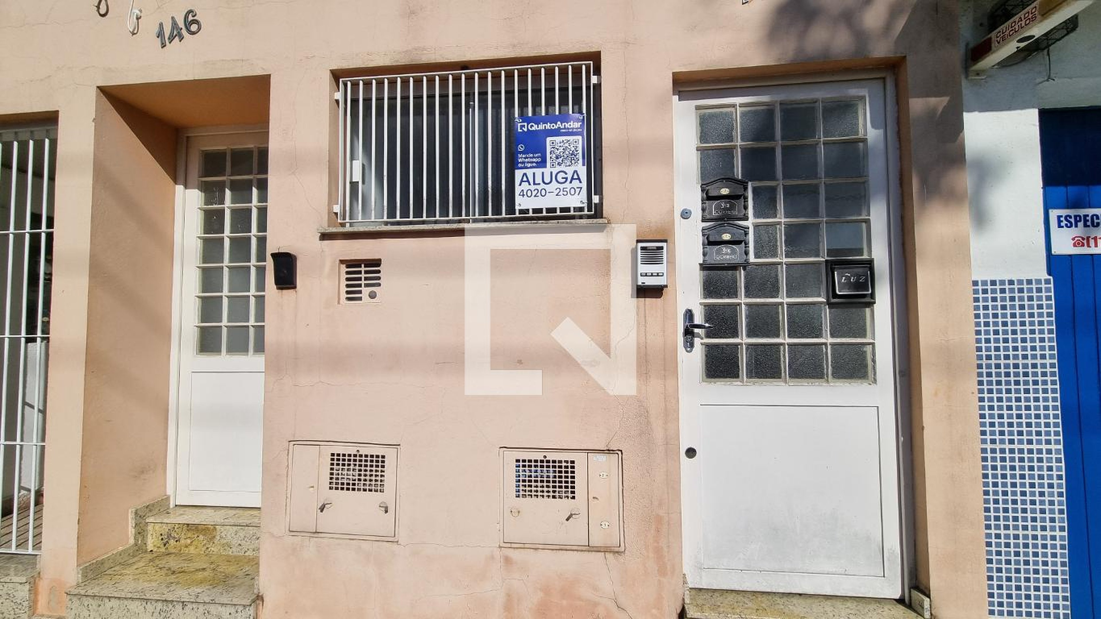 Fachada Condomínio em Rua Coelho Barradas, 142