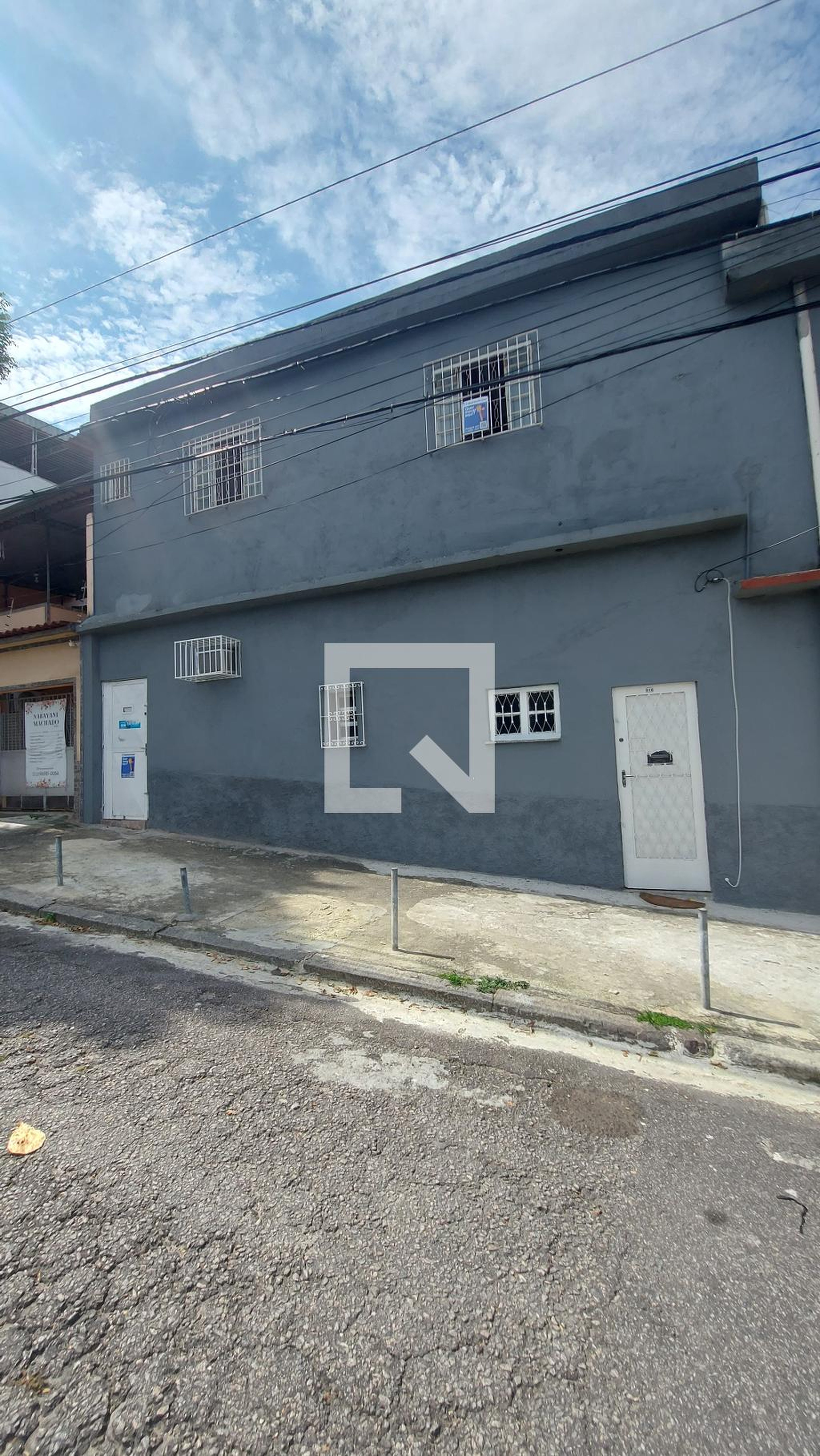 Fachada do Prédio Condomínio em Rua Mario Carpenter, 916