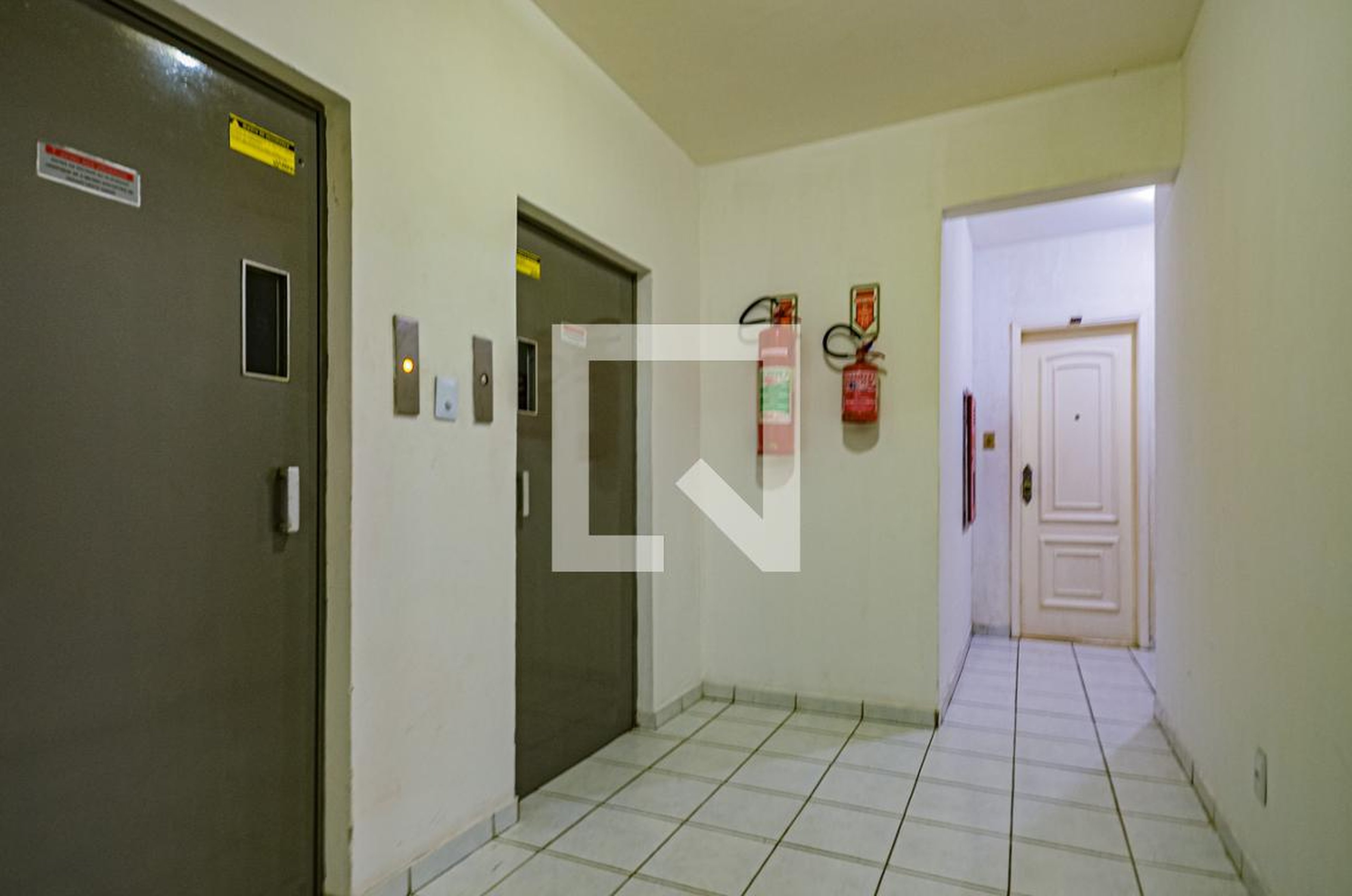 Hall - Edifício Joia Luzitâna