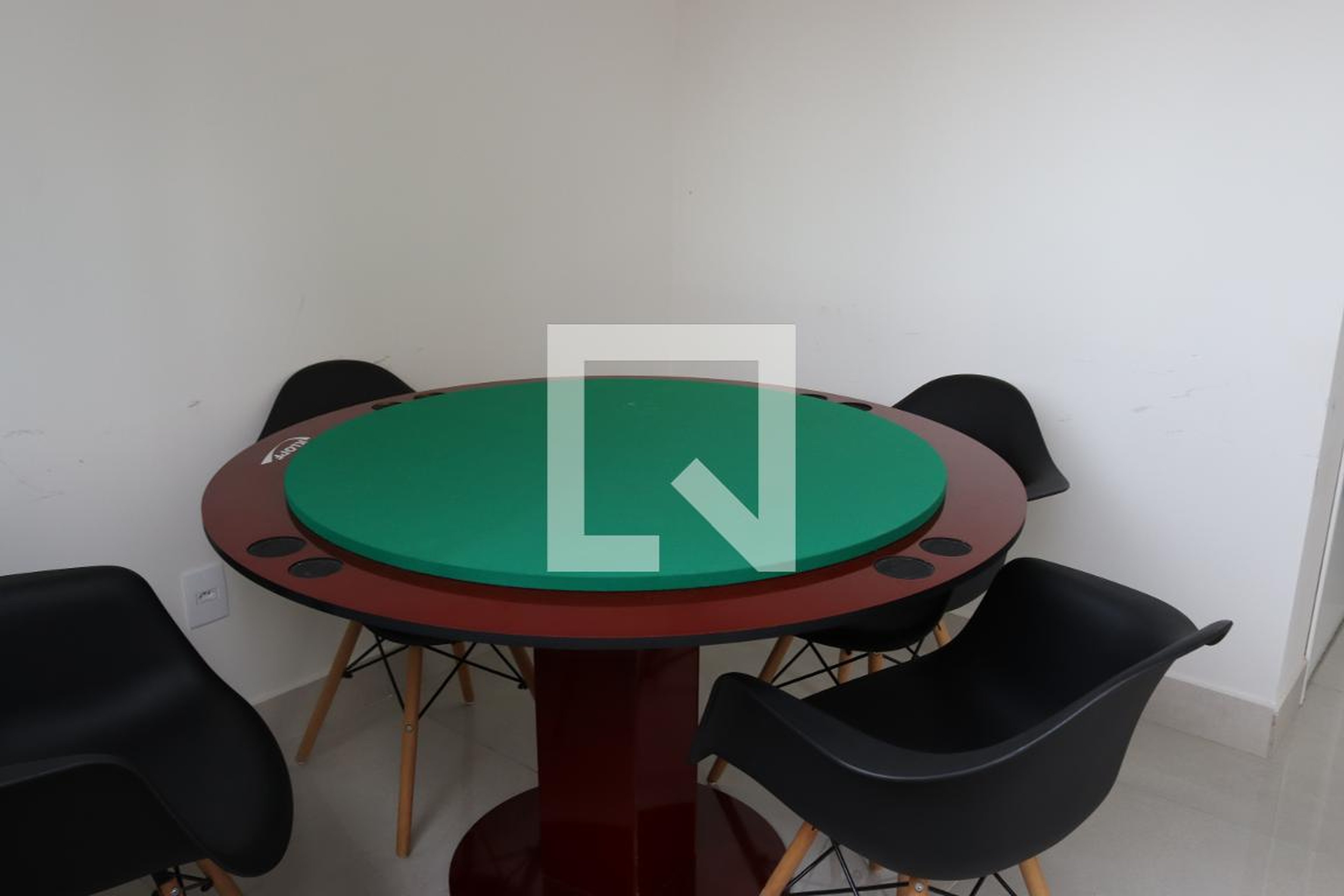 Salão de jogos Condomínio em Rua Silvio Maia, 972