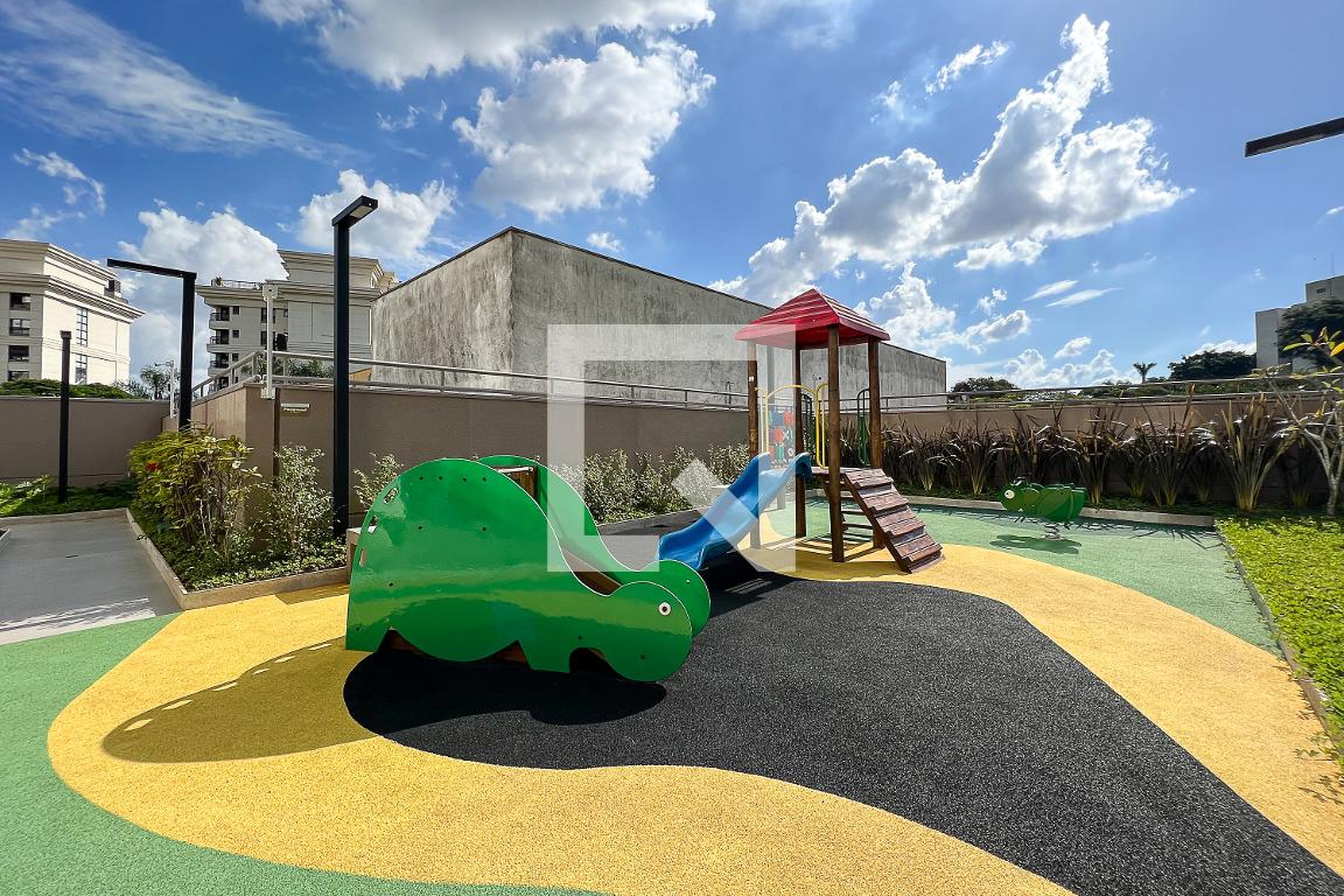 Playground - Sonare Alto de Pinheiros