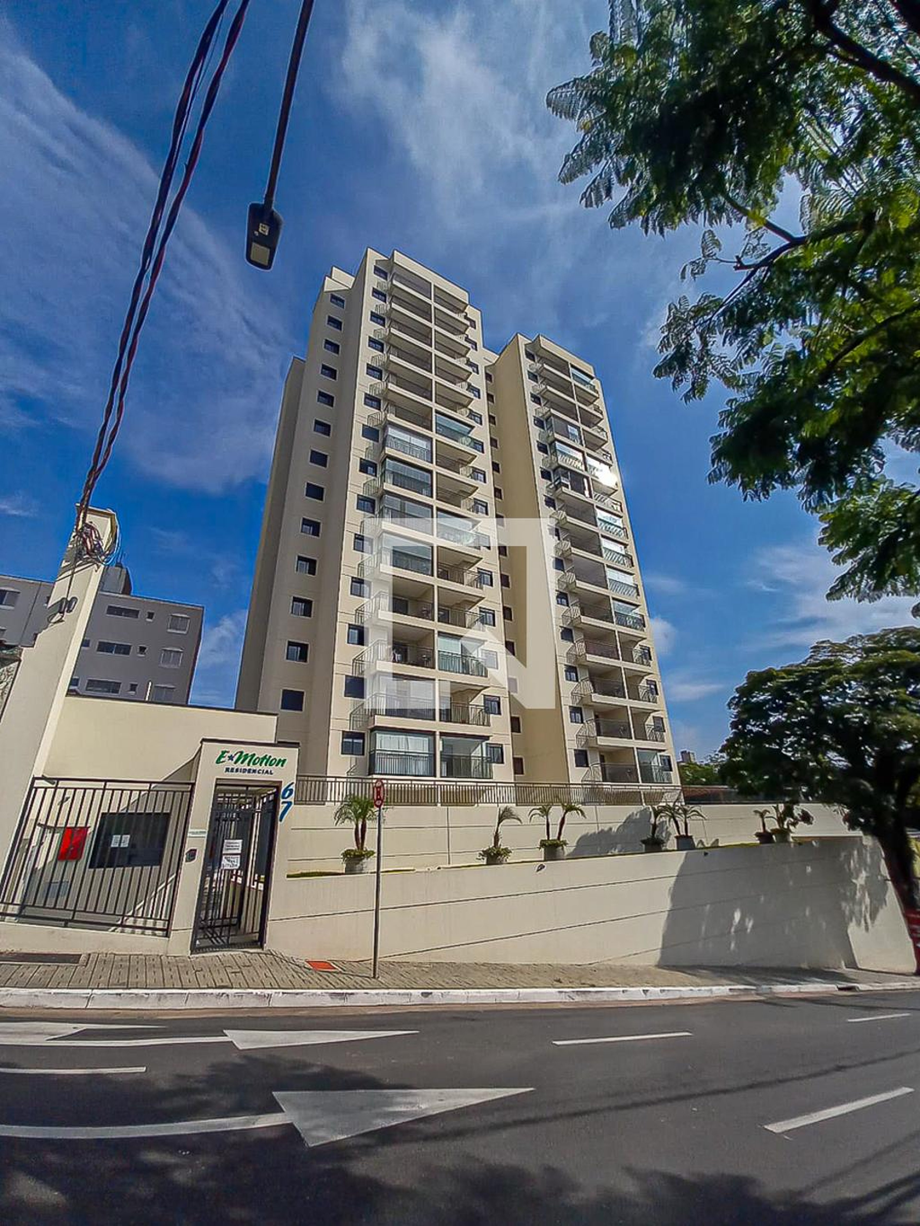 Fachada Condomínio em Rua José Benedetti, 57