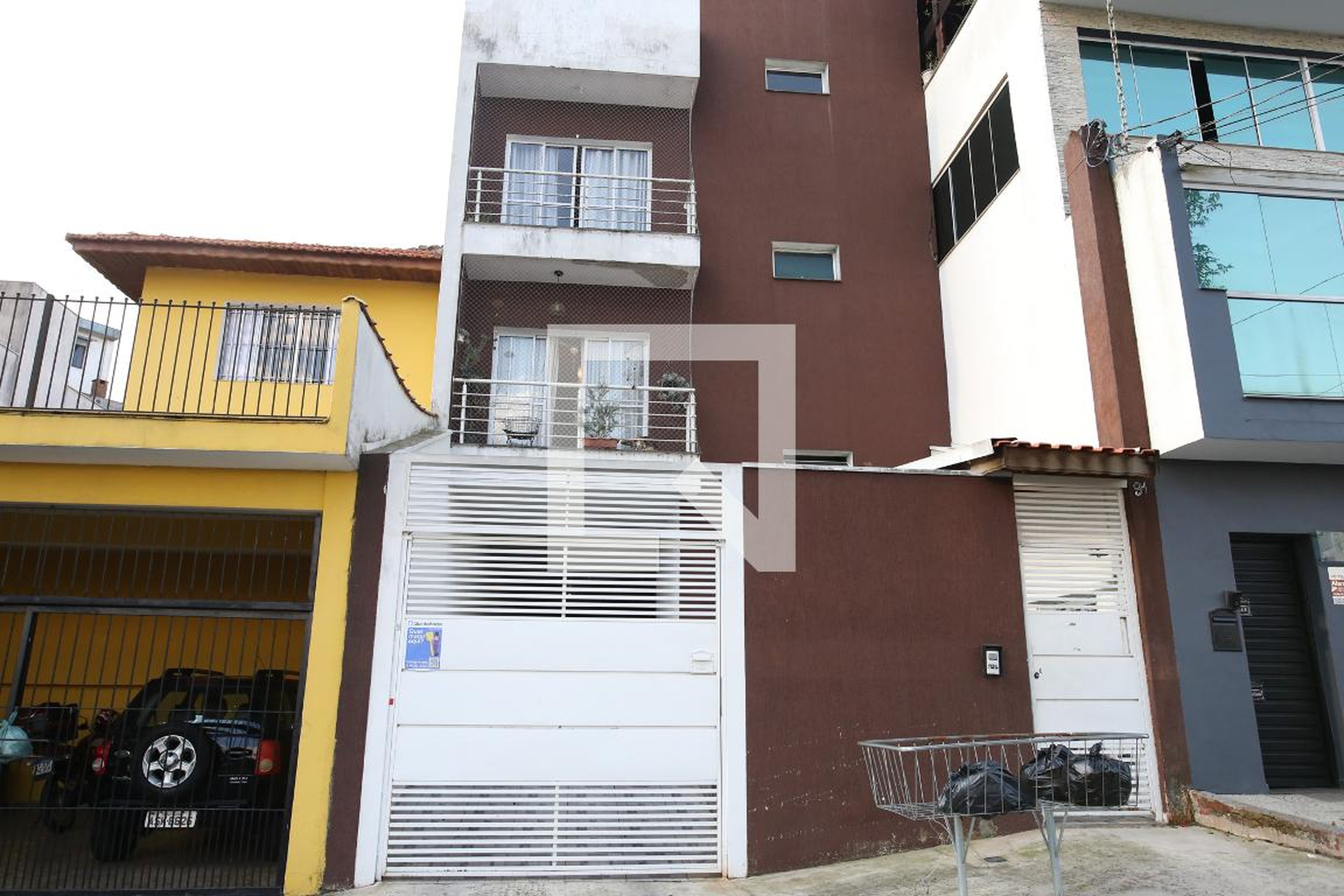 Fachada Condomínio em Rua Etiópia, 91