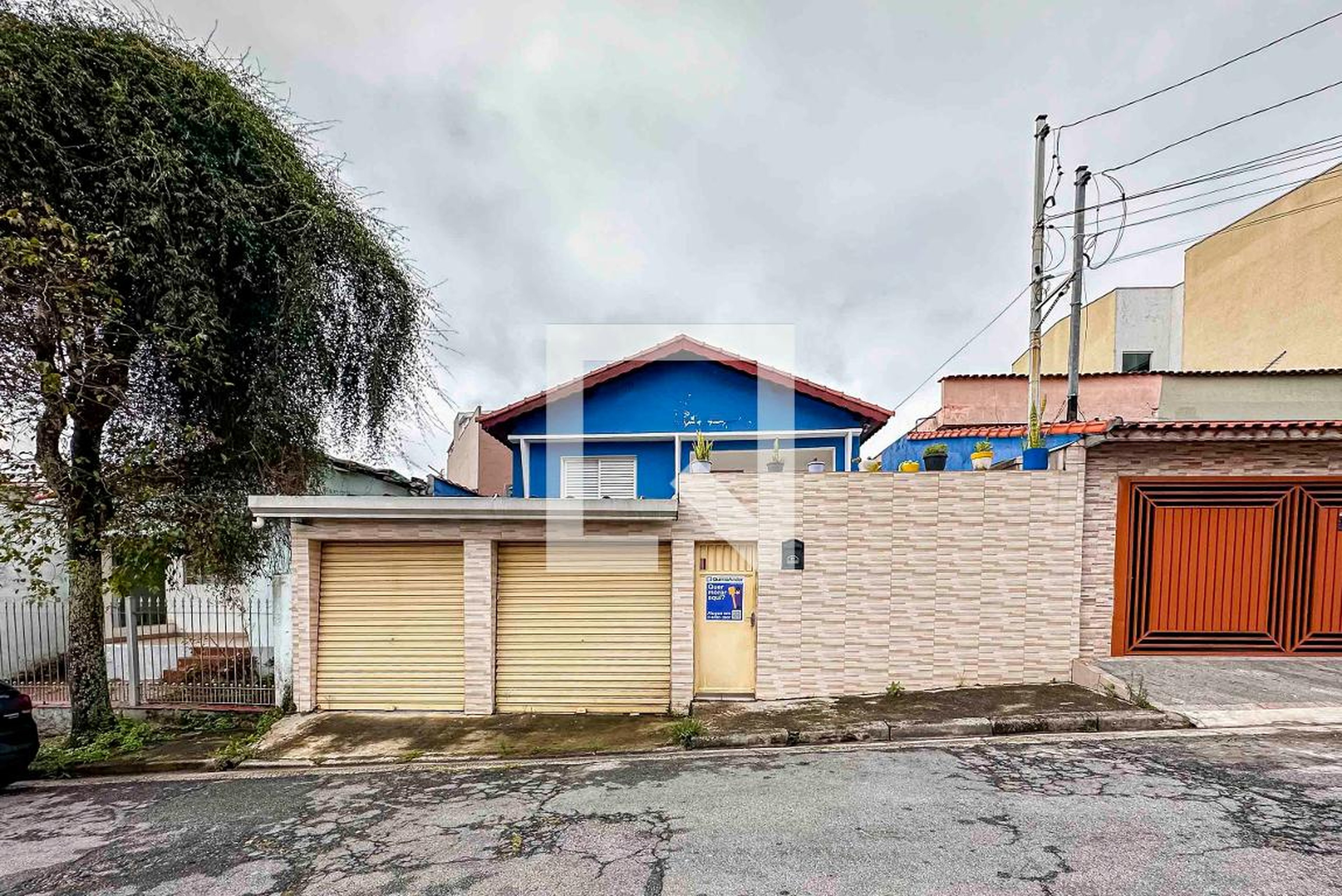 Fachada Condomínio em Rua Alabastro, 65