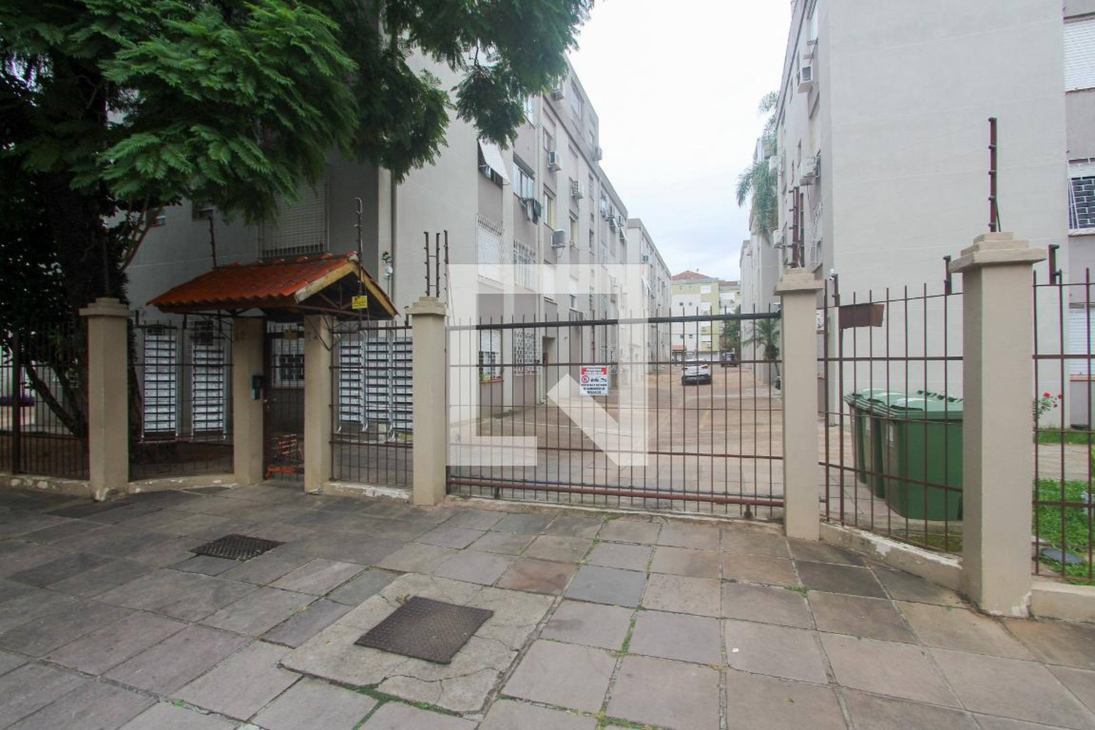 Fachada do Condomínio Edifício Jardim de Paranaguá