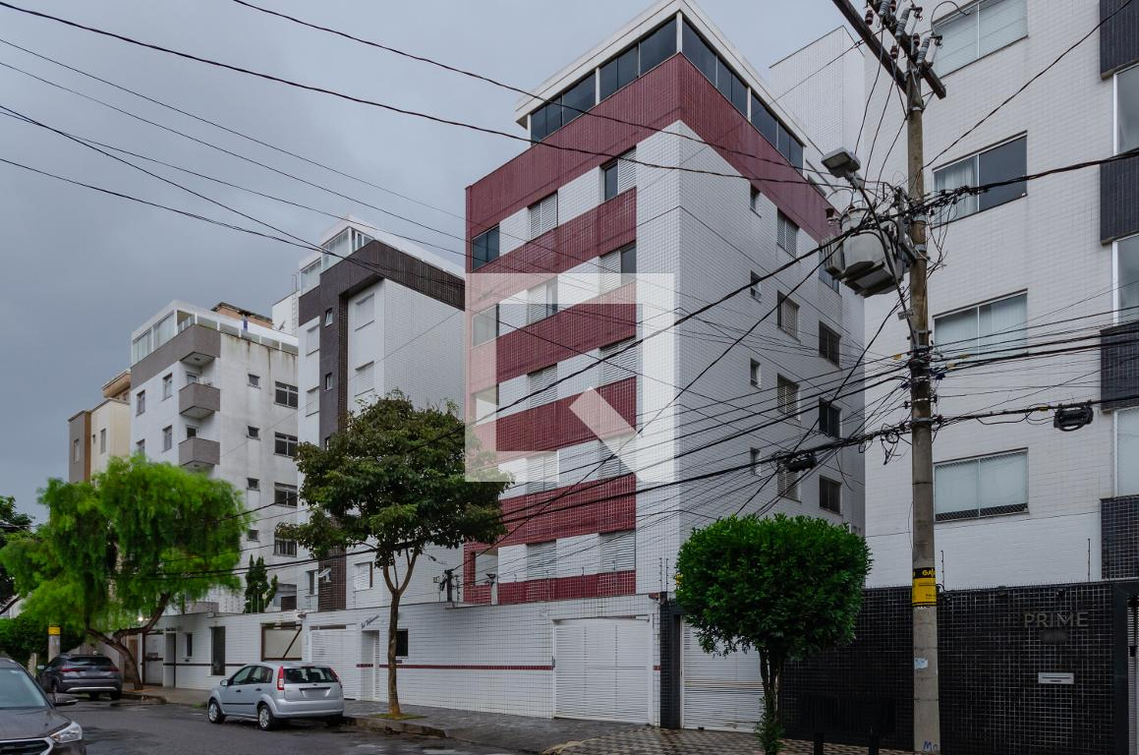 Fachada Condomínio em Rua Castelo Setúbal, 636