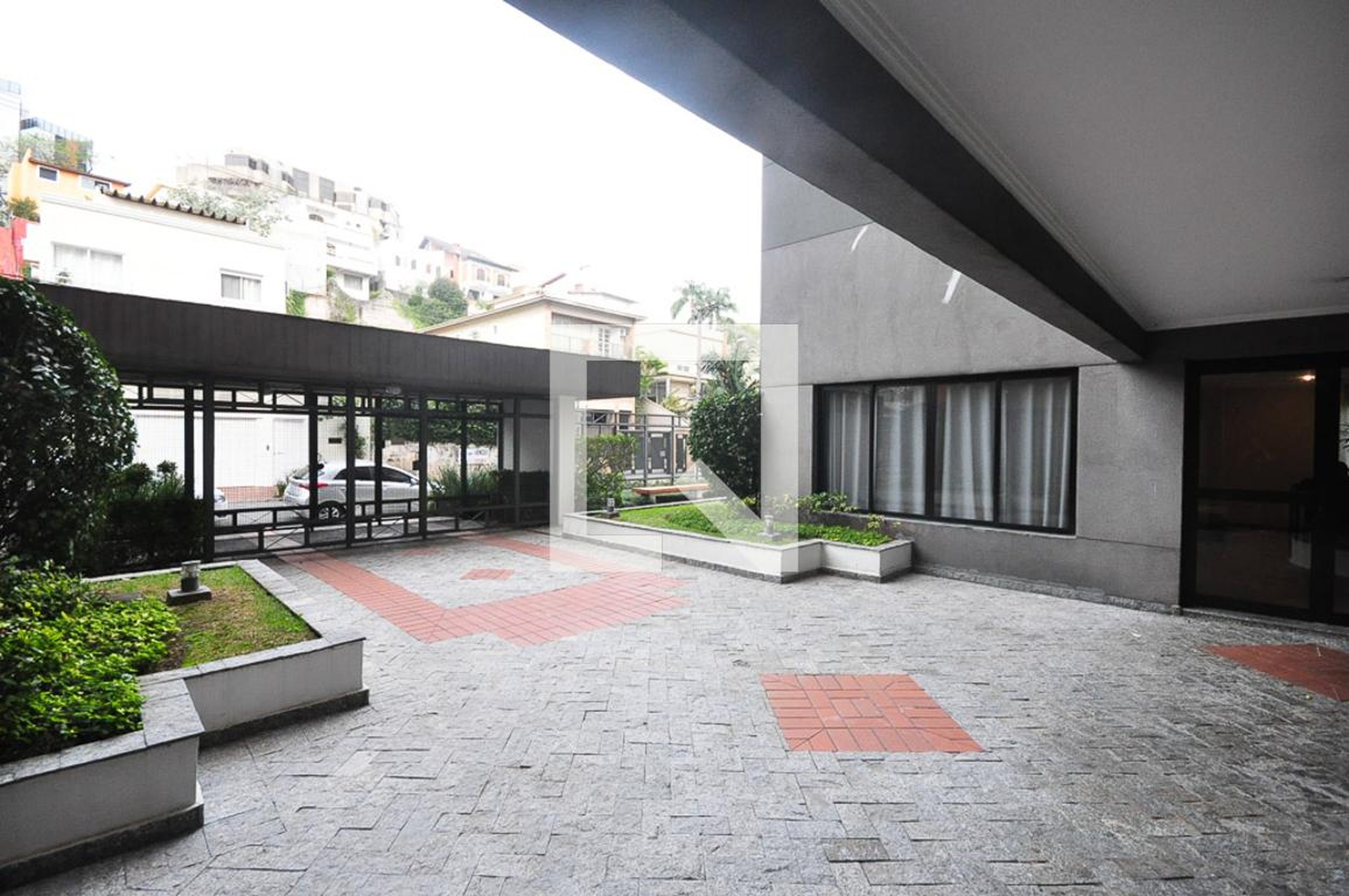 Entrada - Esplanada do CHÁ