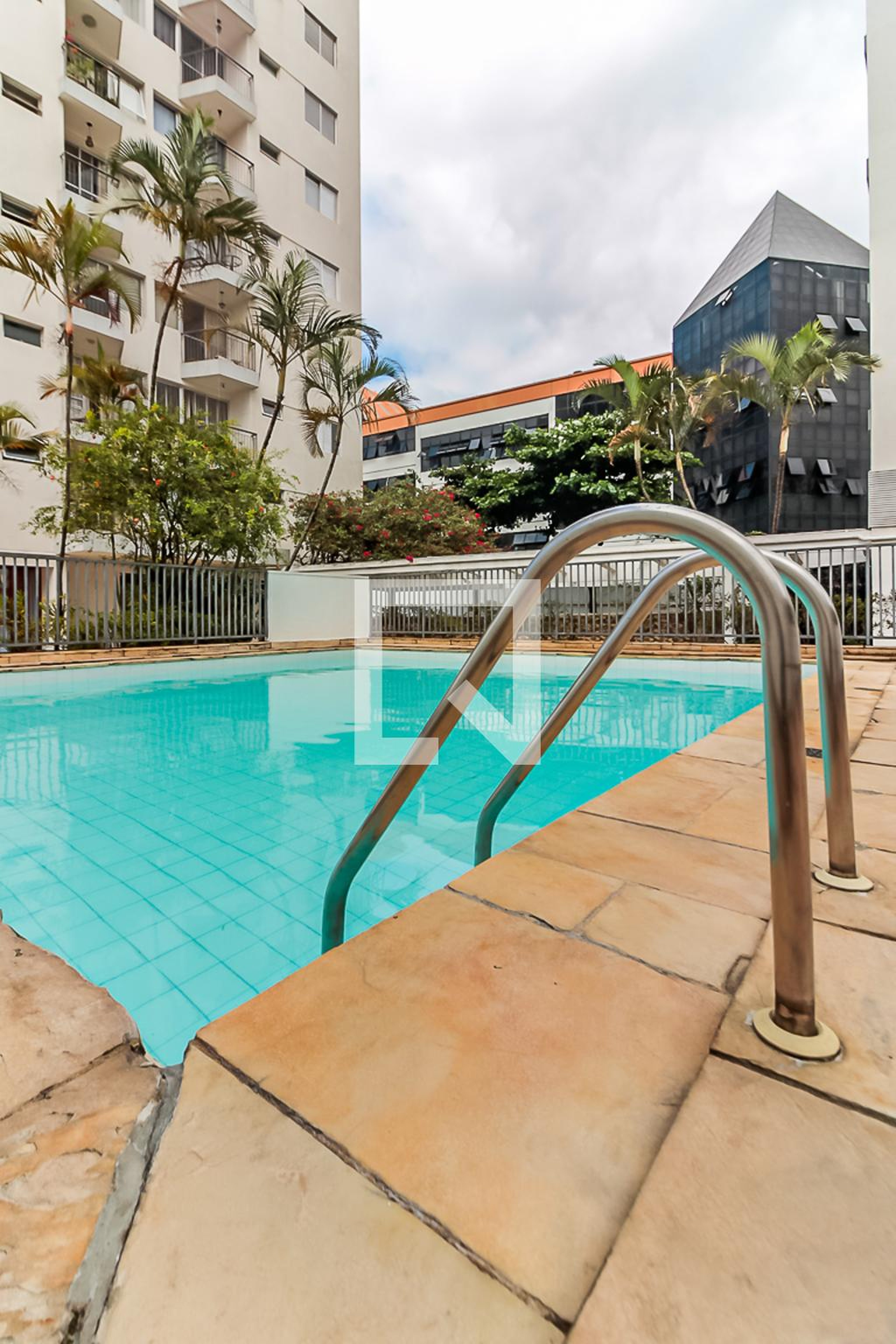 Área da Piscina - Guarapari e Araruama