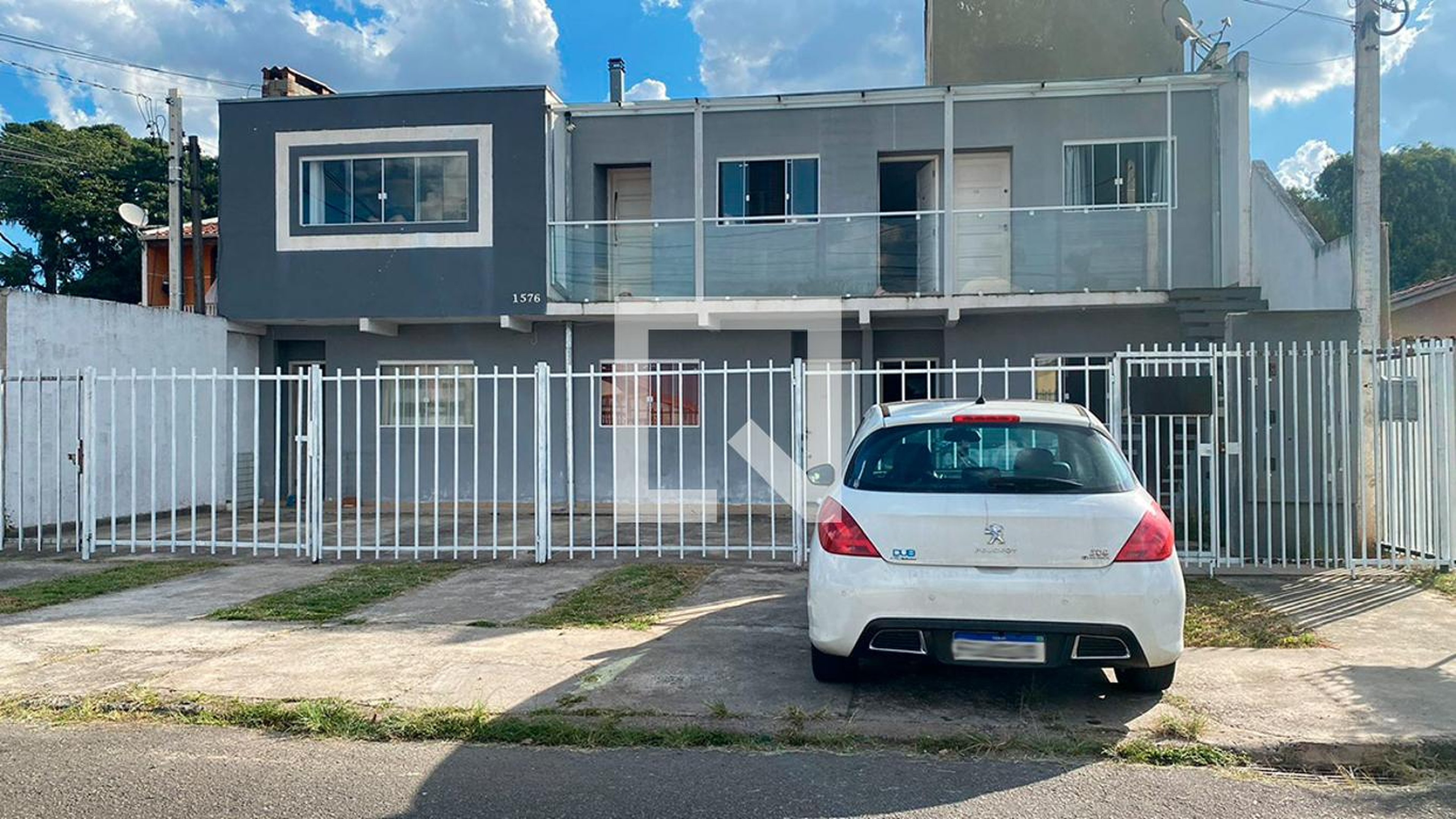 Fachada Condomínio em Rua Major Theolindo Ferreira Ribas, 1573