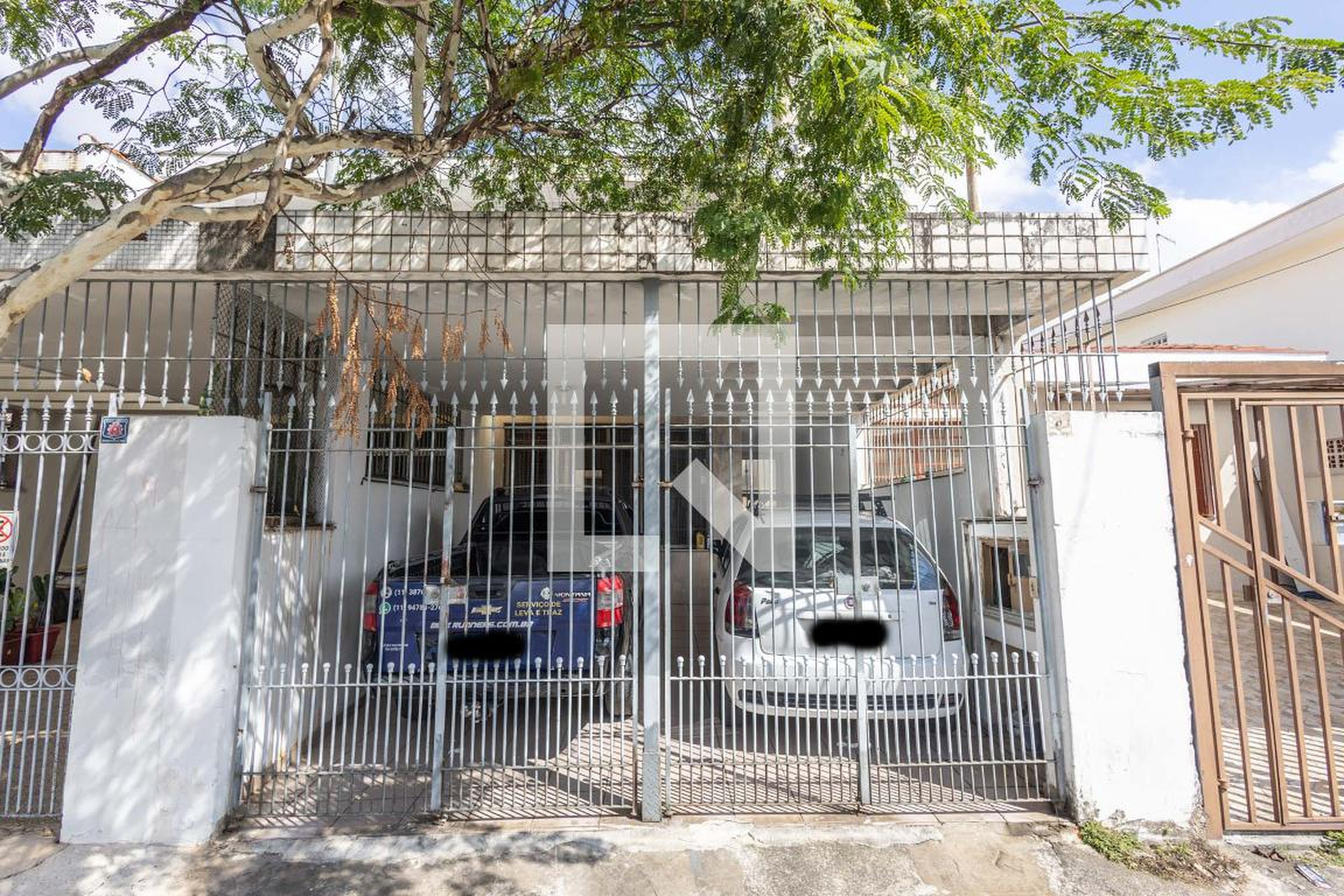 Fachada Condomínio em Rua Odete Gomes Barreto, 461