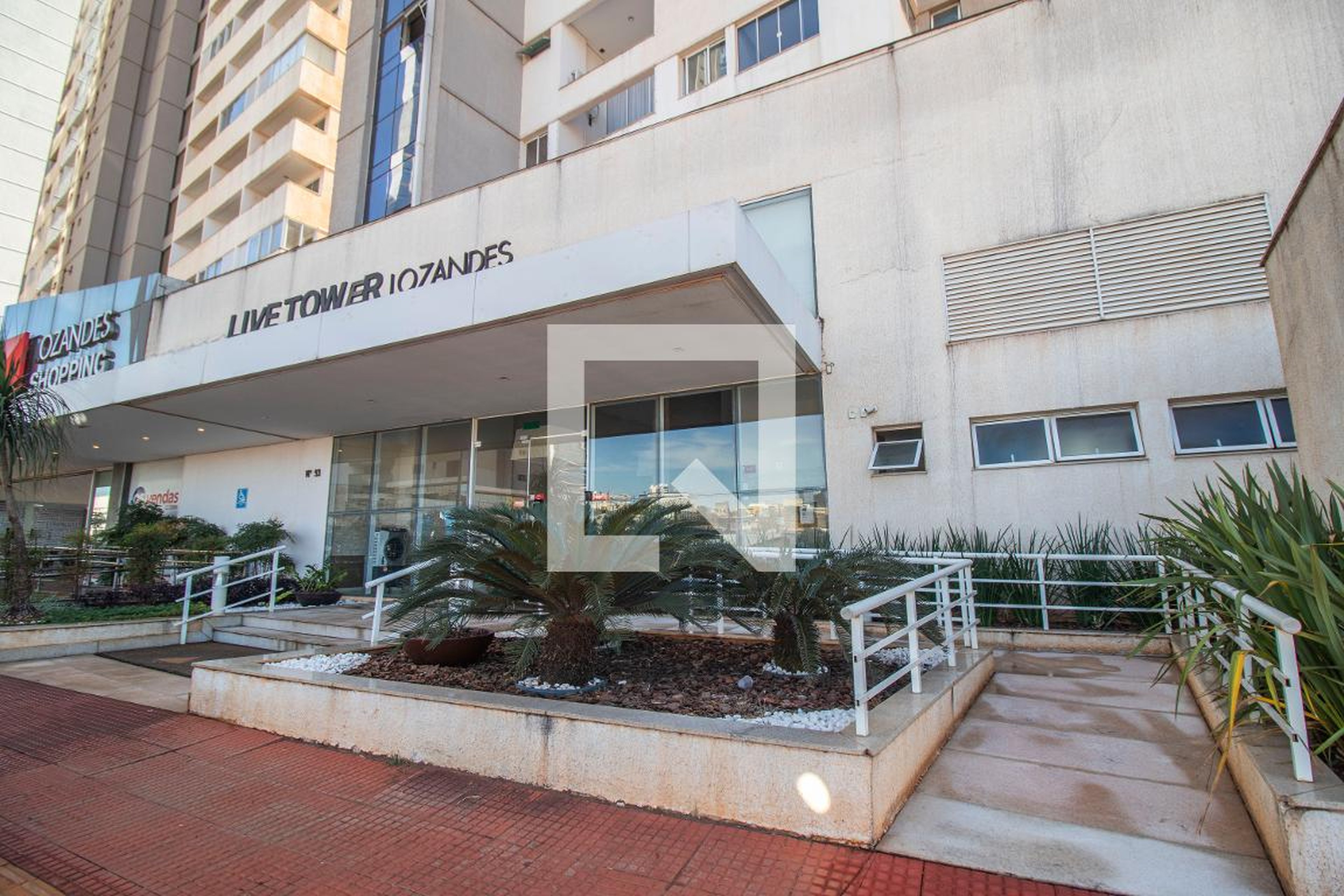 Fachada Condomínio Setor Mall do Lozandes Corporate Design